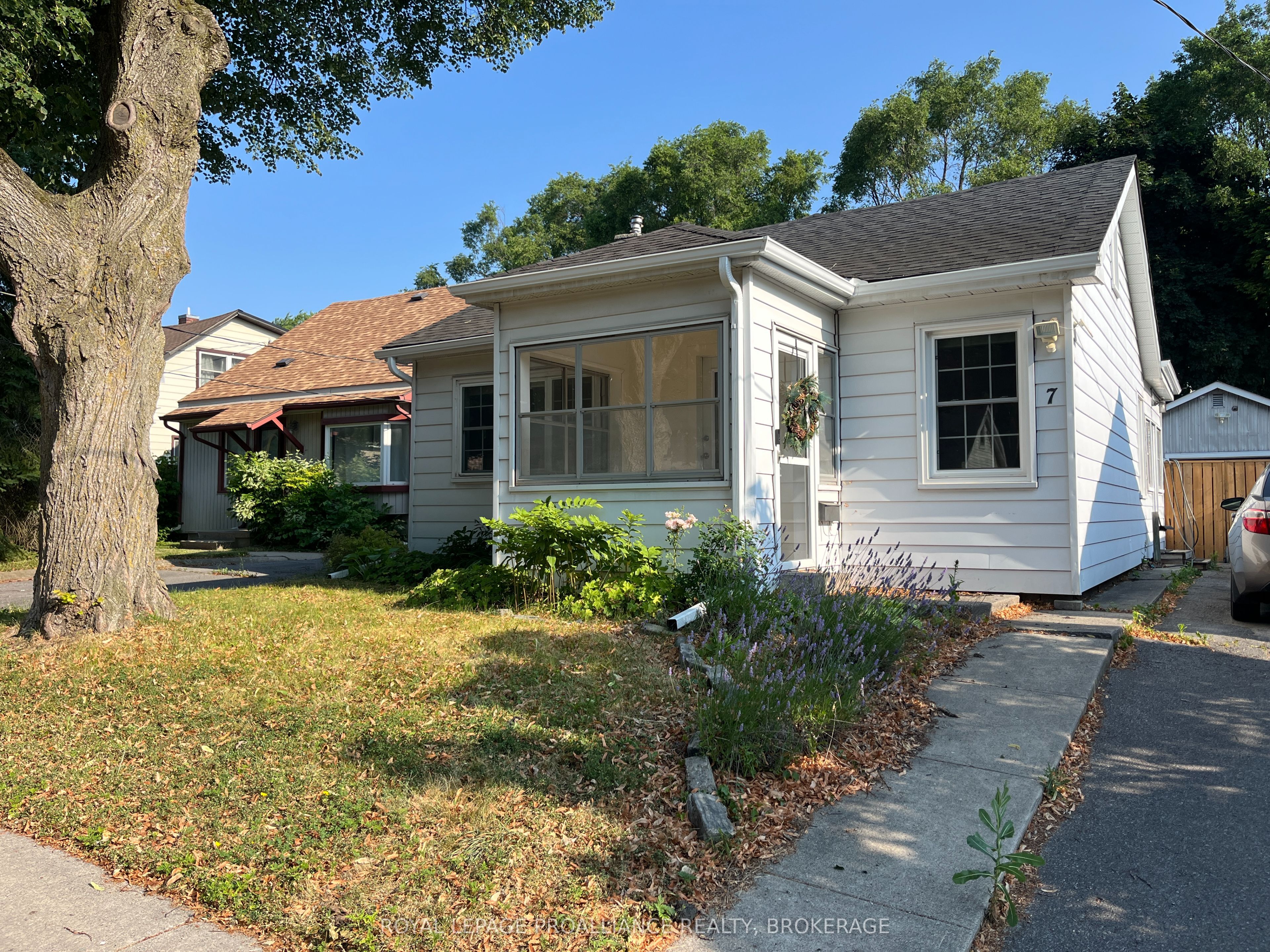 7 Third Avenue Property Photo 3