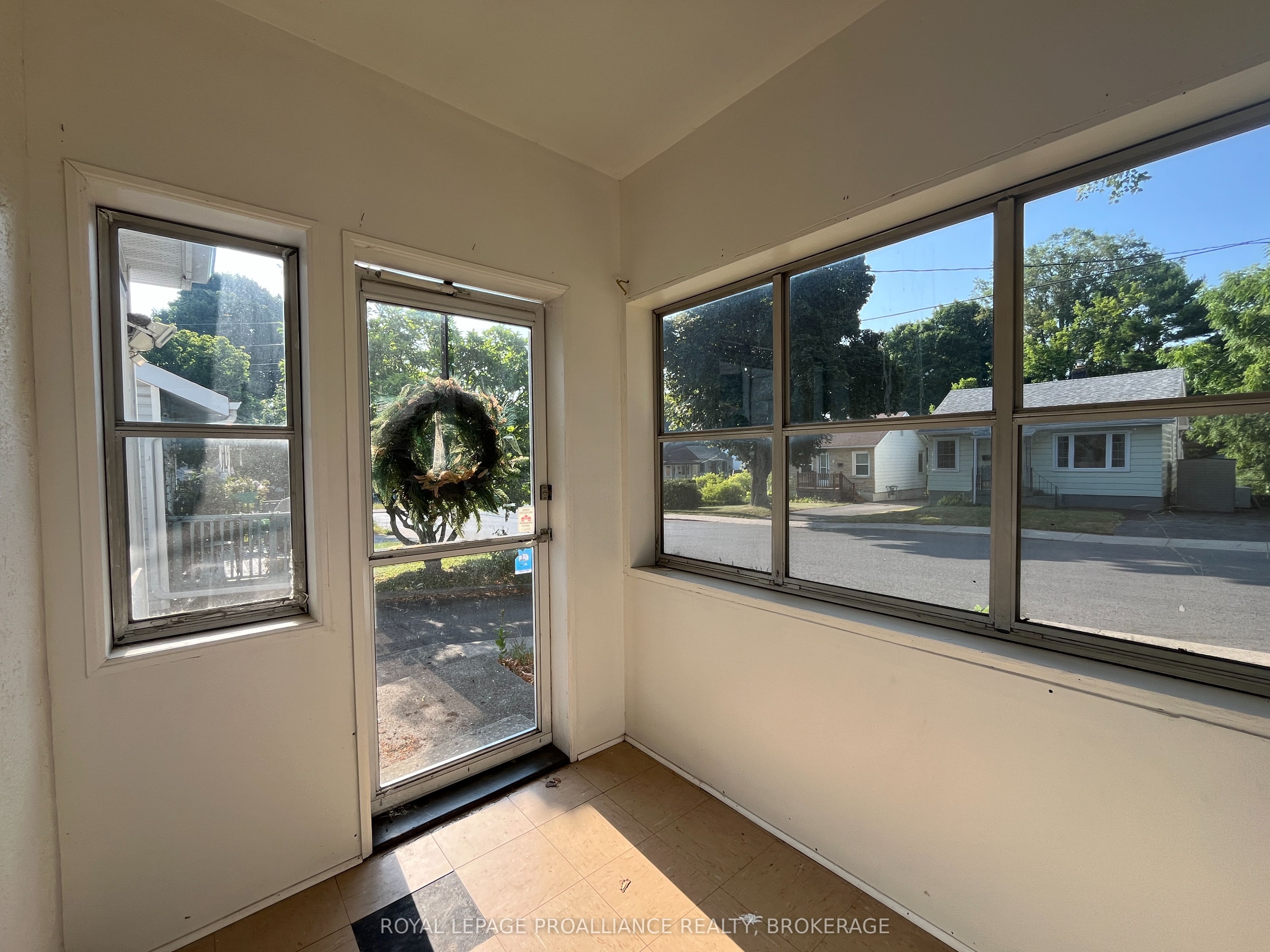 7 Third Avenue Property Photo 5