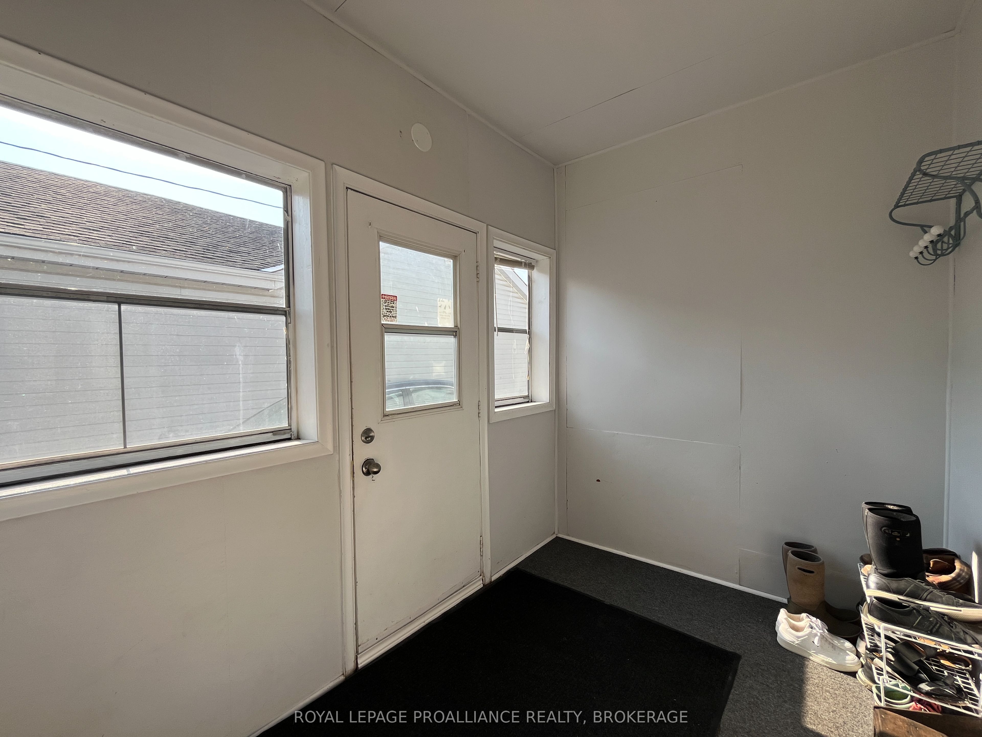 7 Third Avenue Property Photo 36