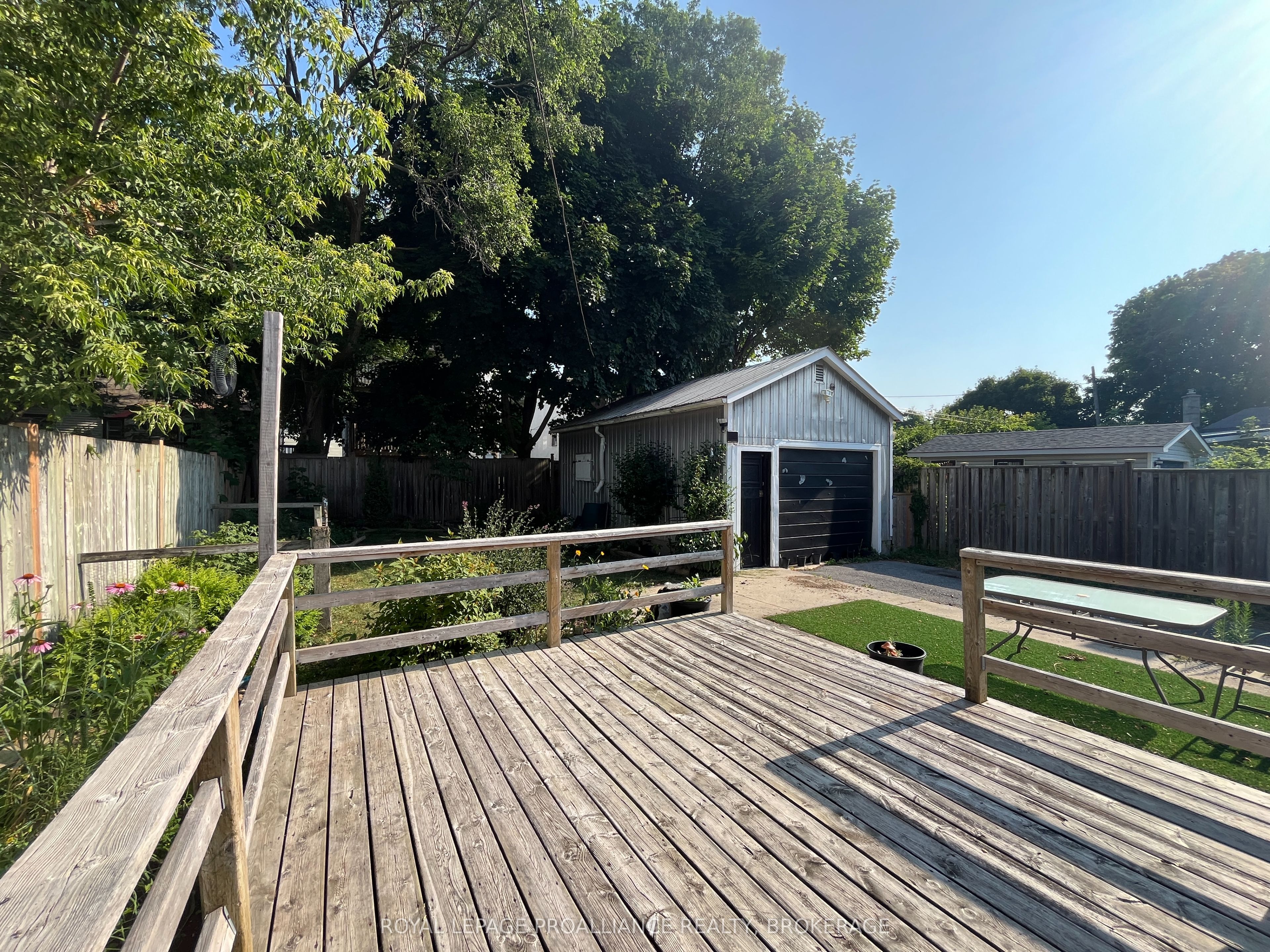 7 Third Avenue Property Photo 37