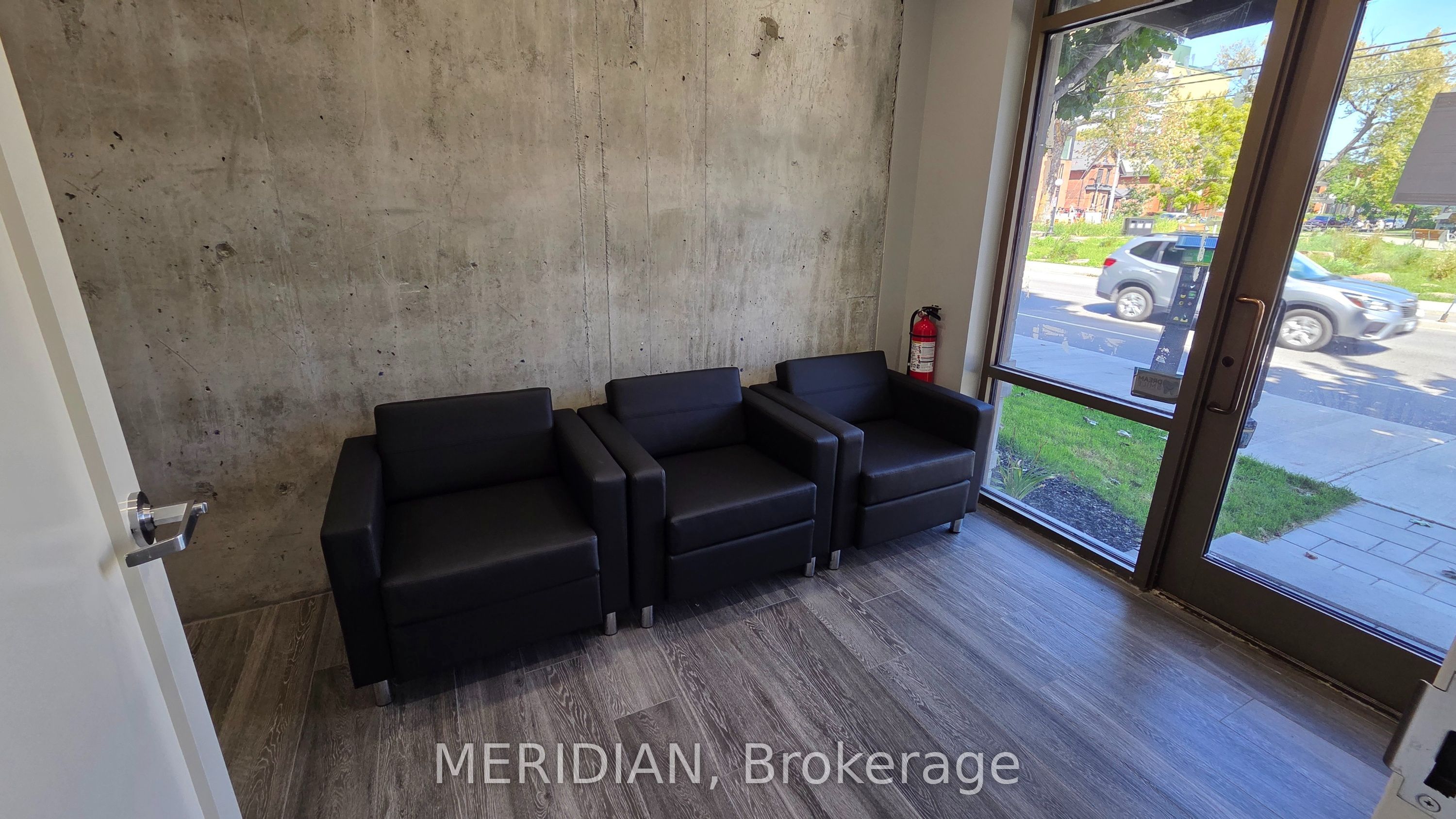 318 Mcleod Street Property Photo 16