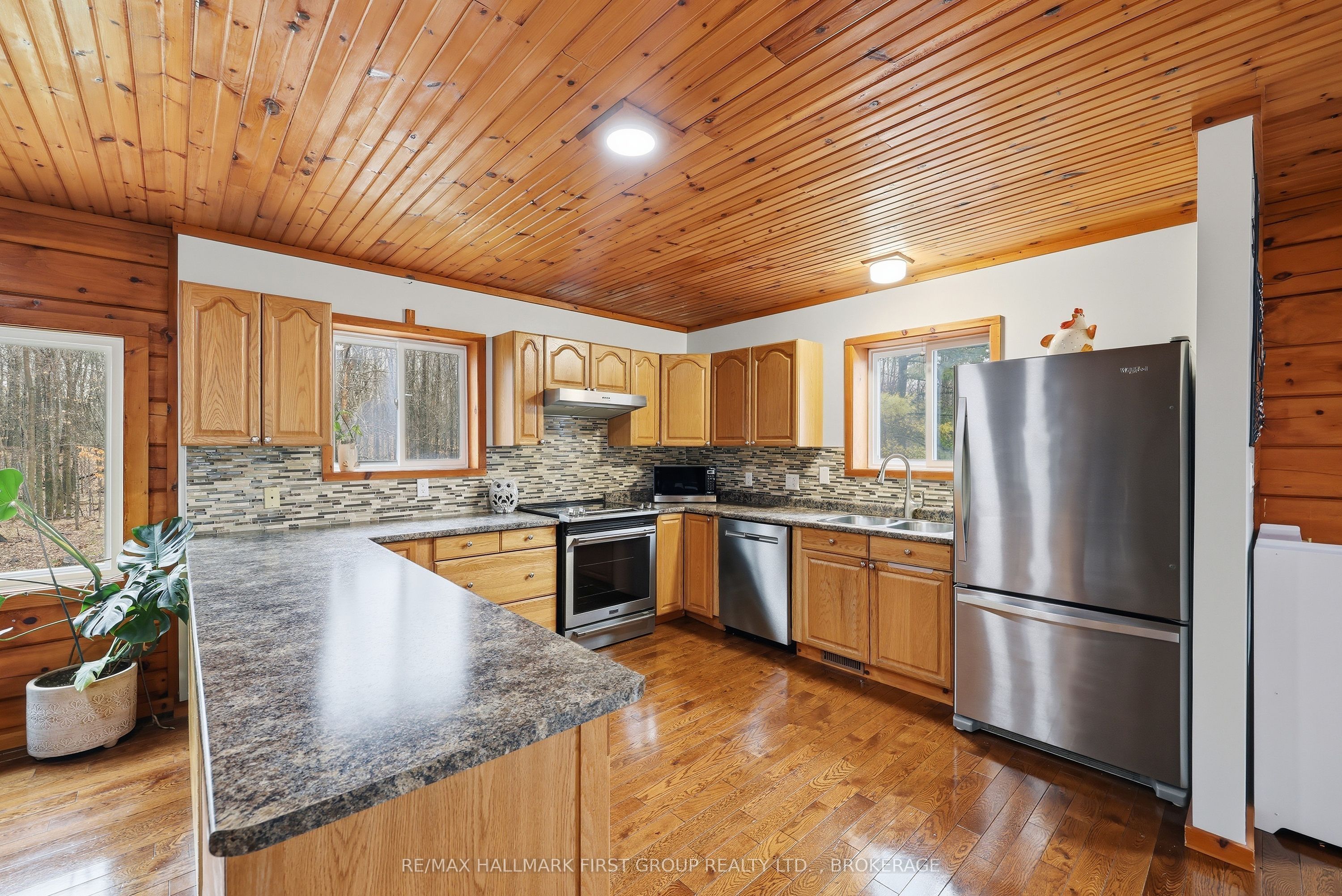 2723 Desert Lake Road Property Photo 9