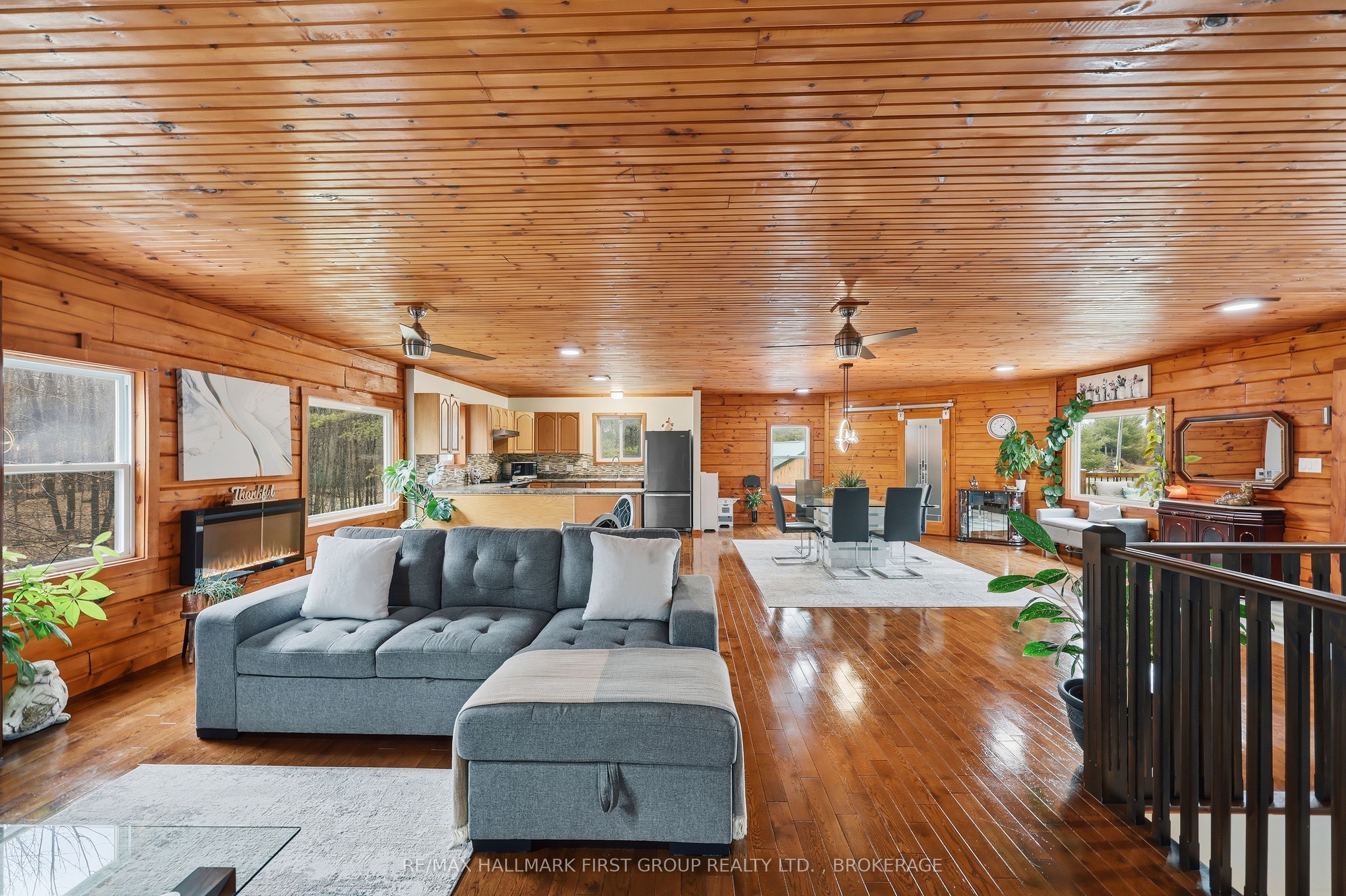 2723 Desert Lake Road Property Photo 15