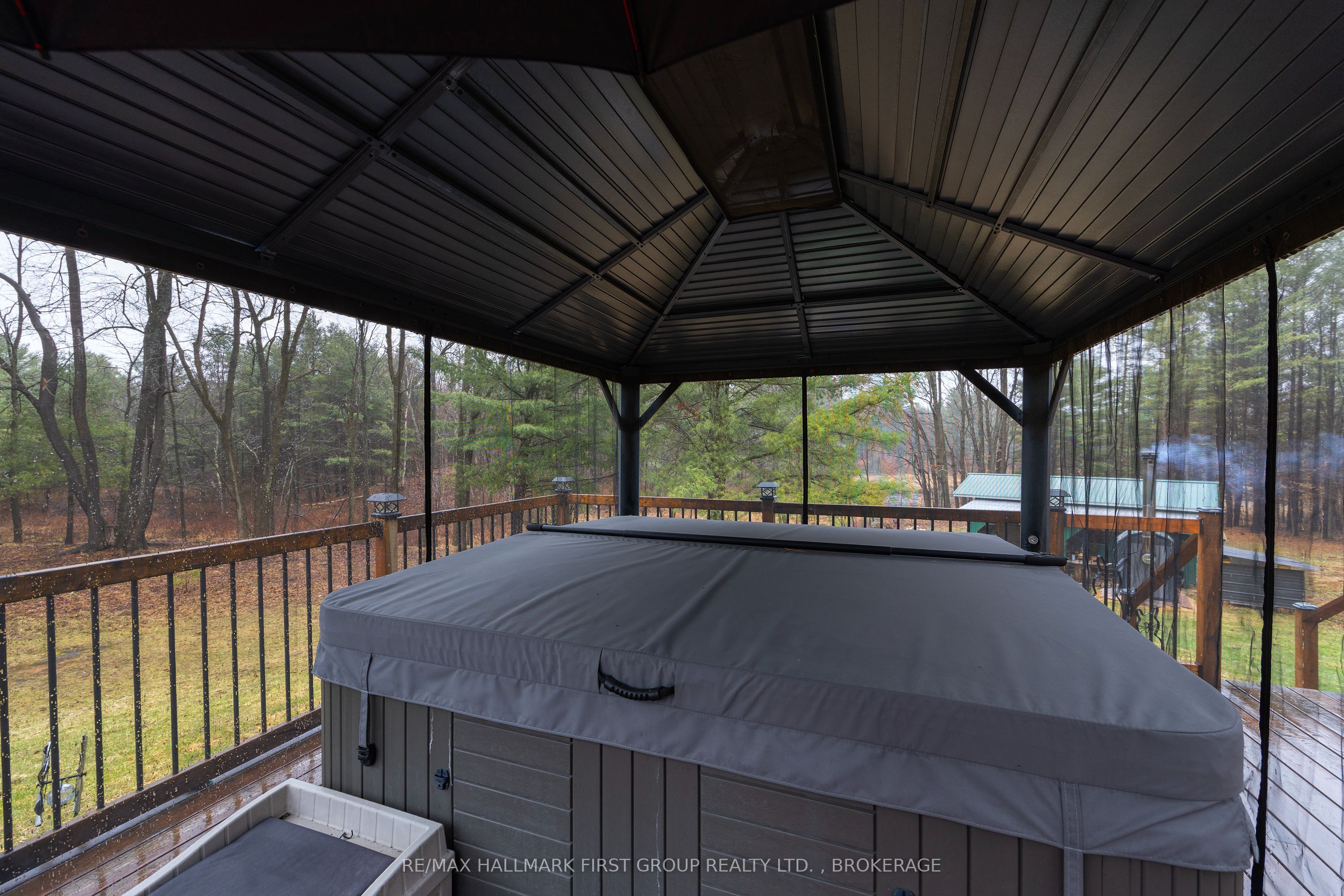 2723 Desert Lake Road Property Photo 45