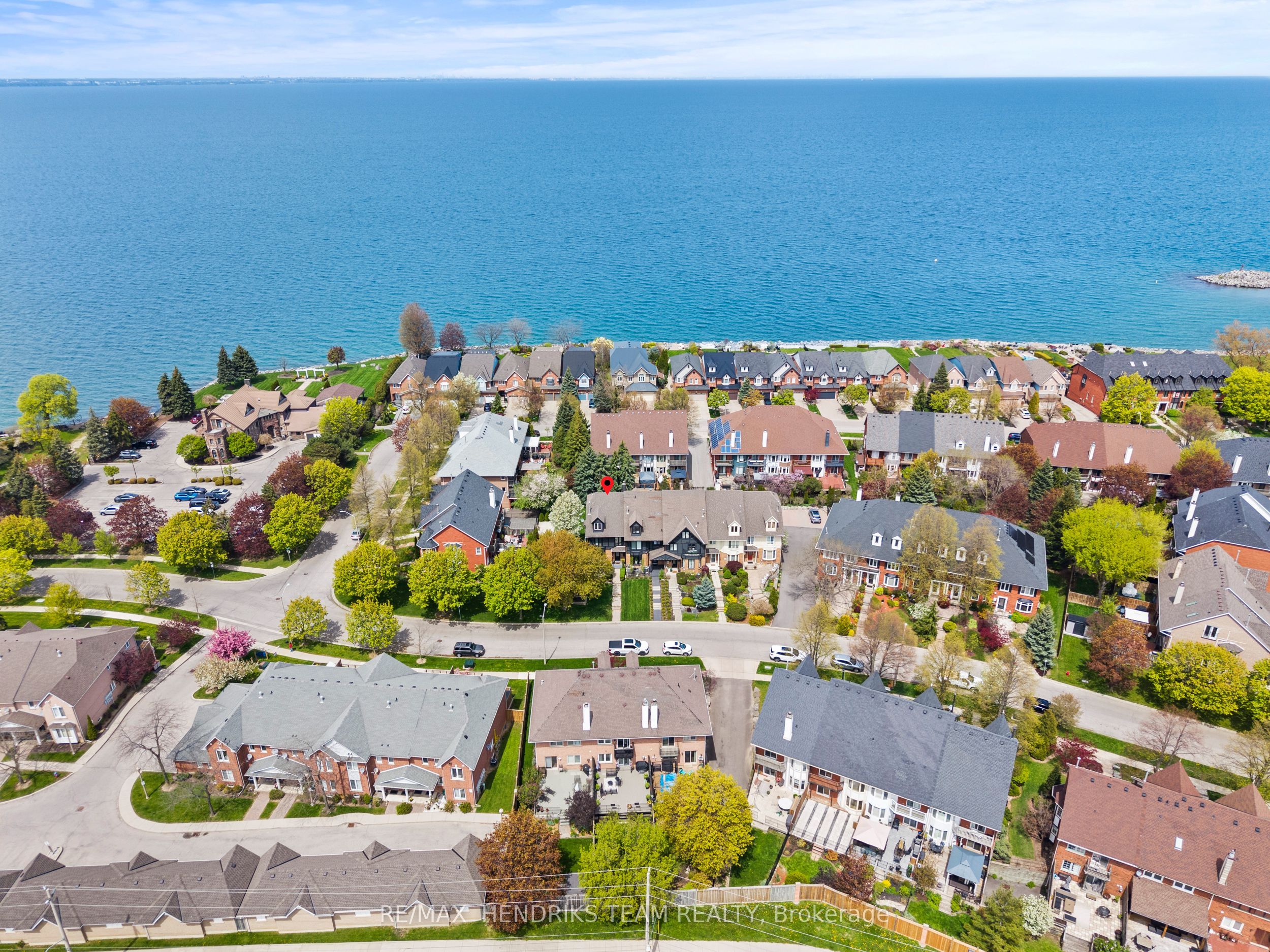 5 Harbour Drive Property Photo 2