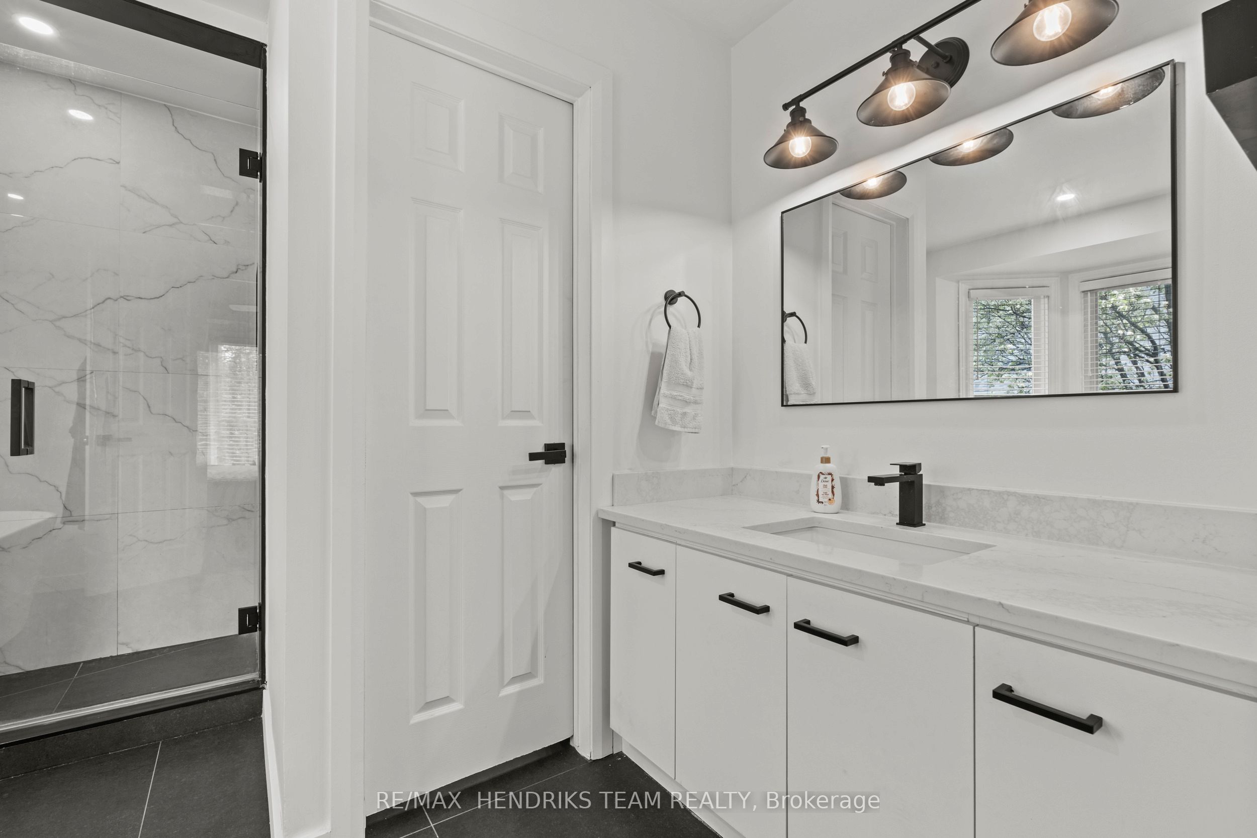 5 Harbour Drive Property Photo 22