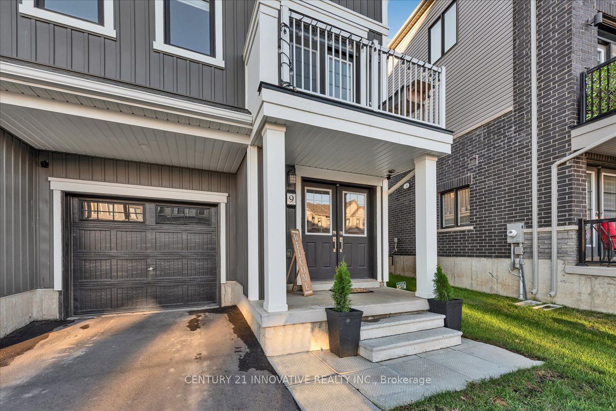9 Granville Crescent Property Photo 2
