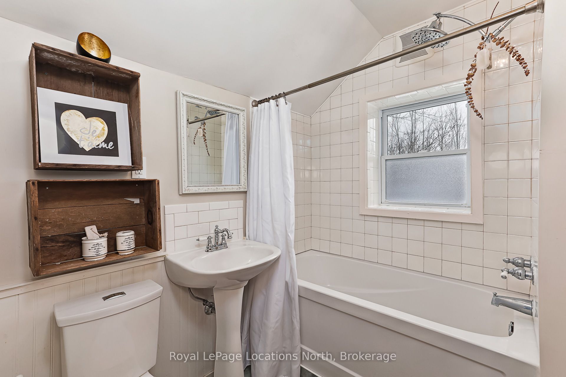 131 Amik Court Property Photo 22