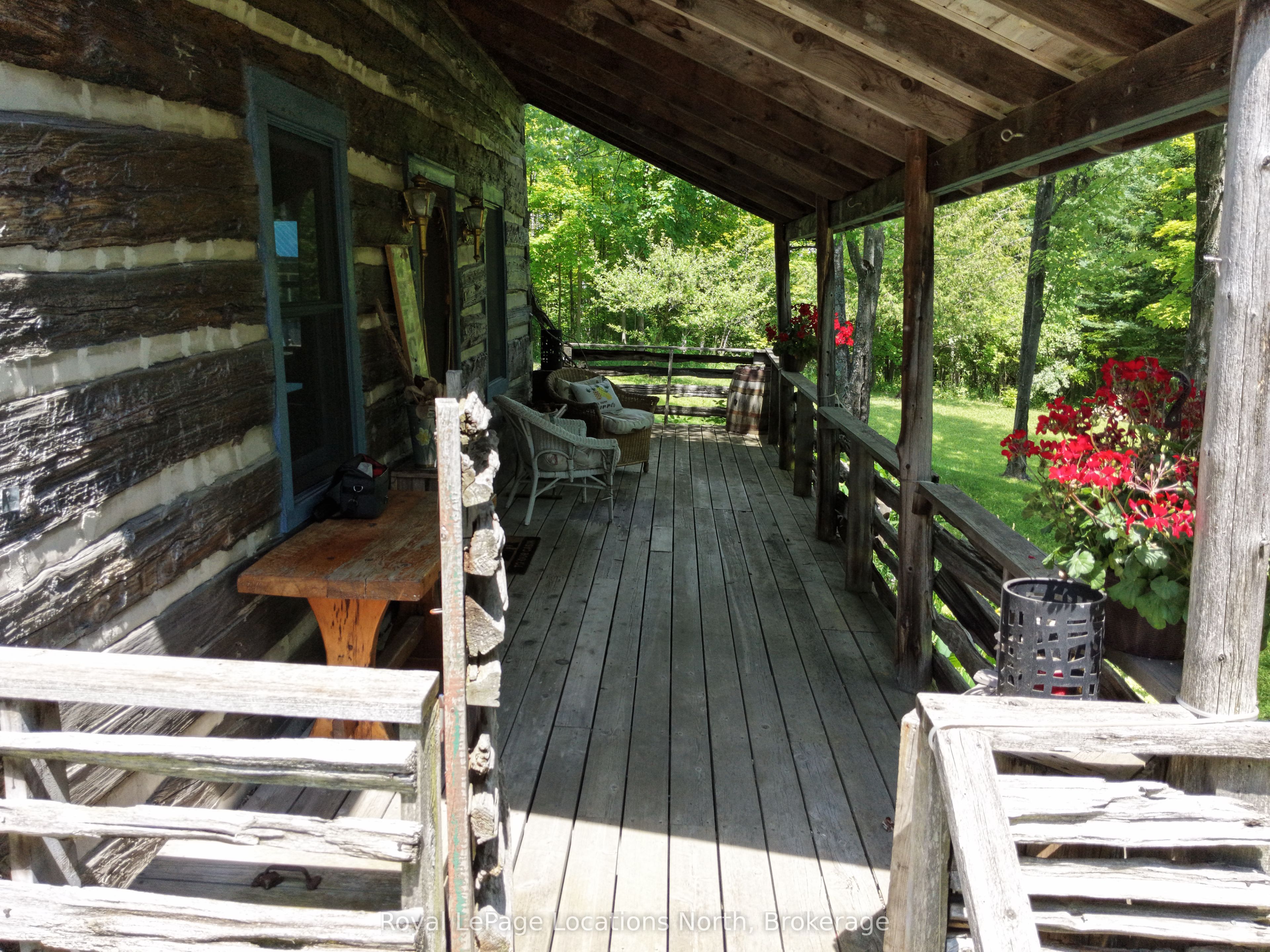 131 Amik Court Property Photo 28