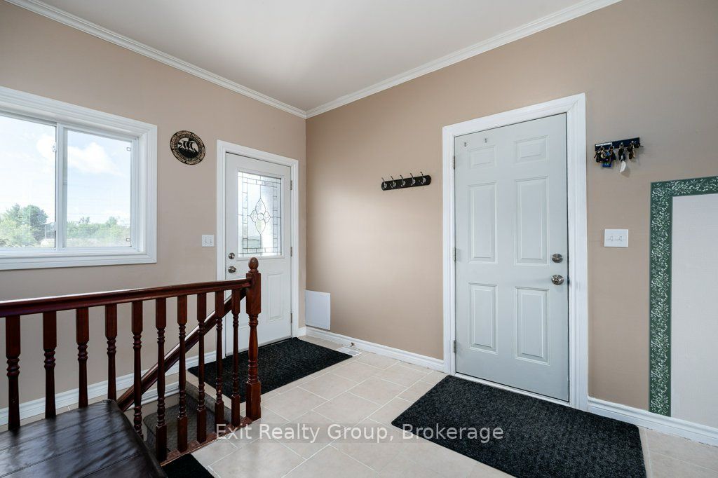 10435 Highway 41 Property Photo 6