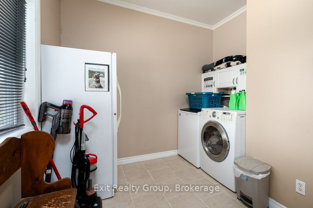10435 Highway 41 Property Photo 8