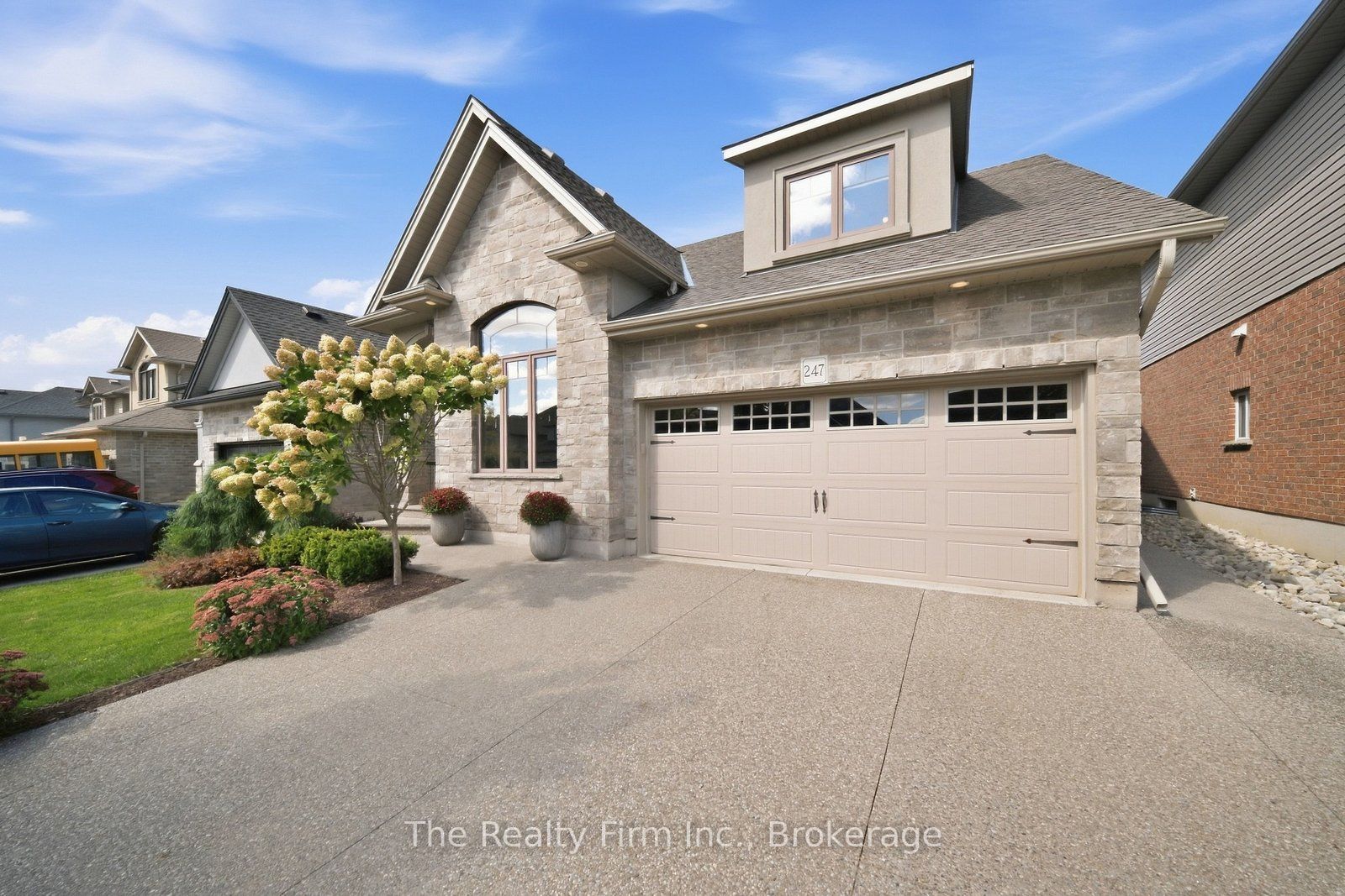 247 Dieppe Drive Property Photo 1