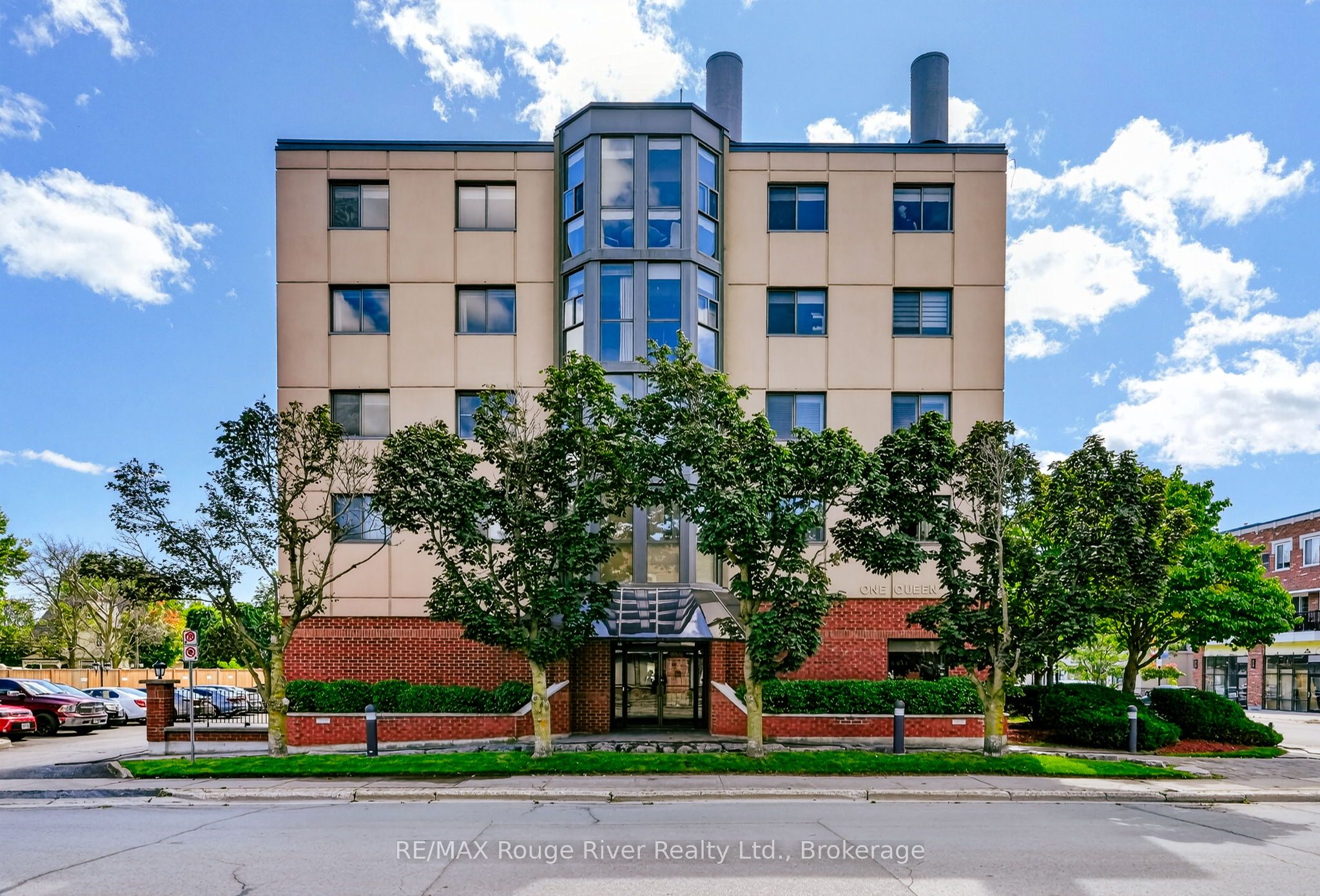 1 Queen Street 402
