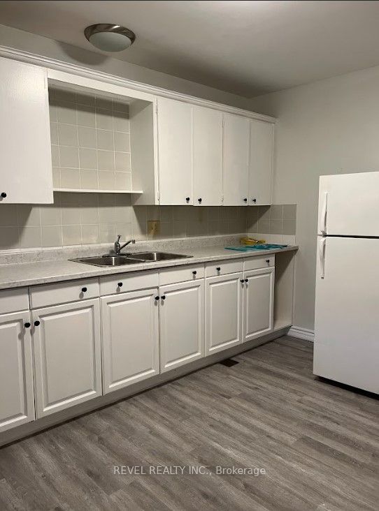 3 Robinson Street 2 Property Photo 2