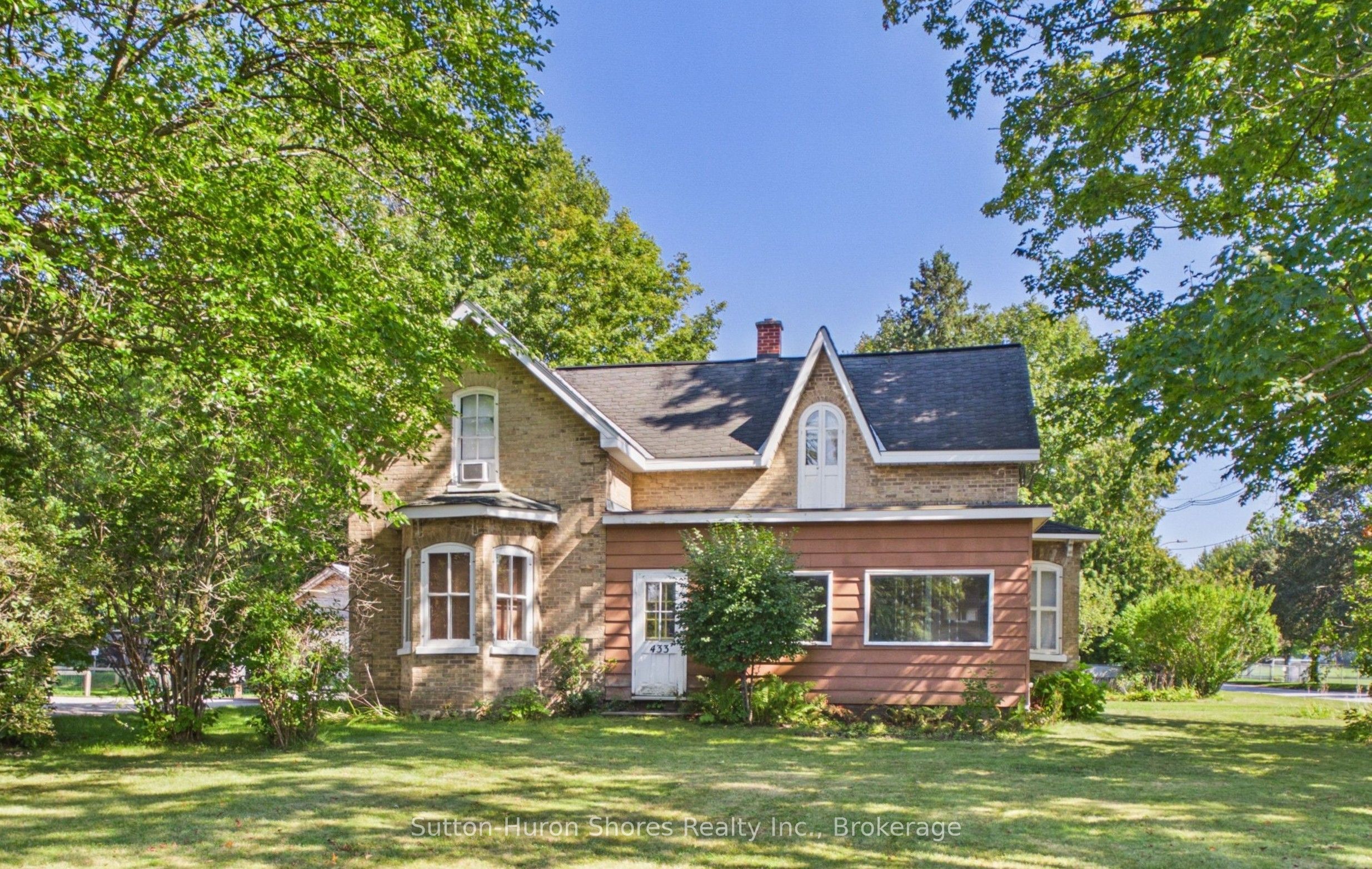 433 Goderich Street Property Photo 1