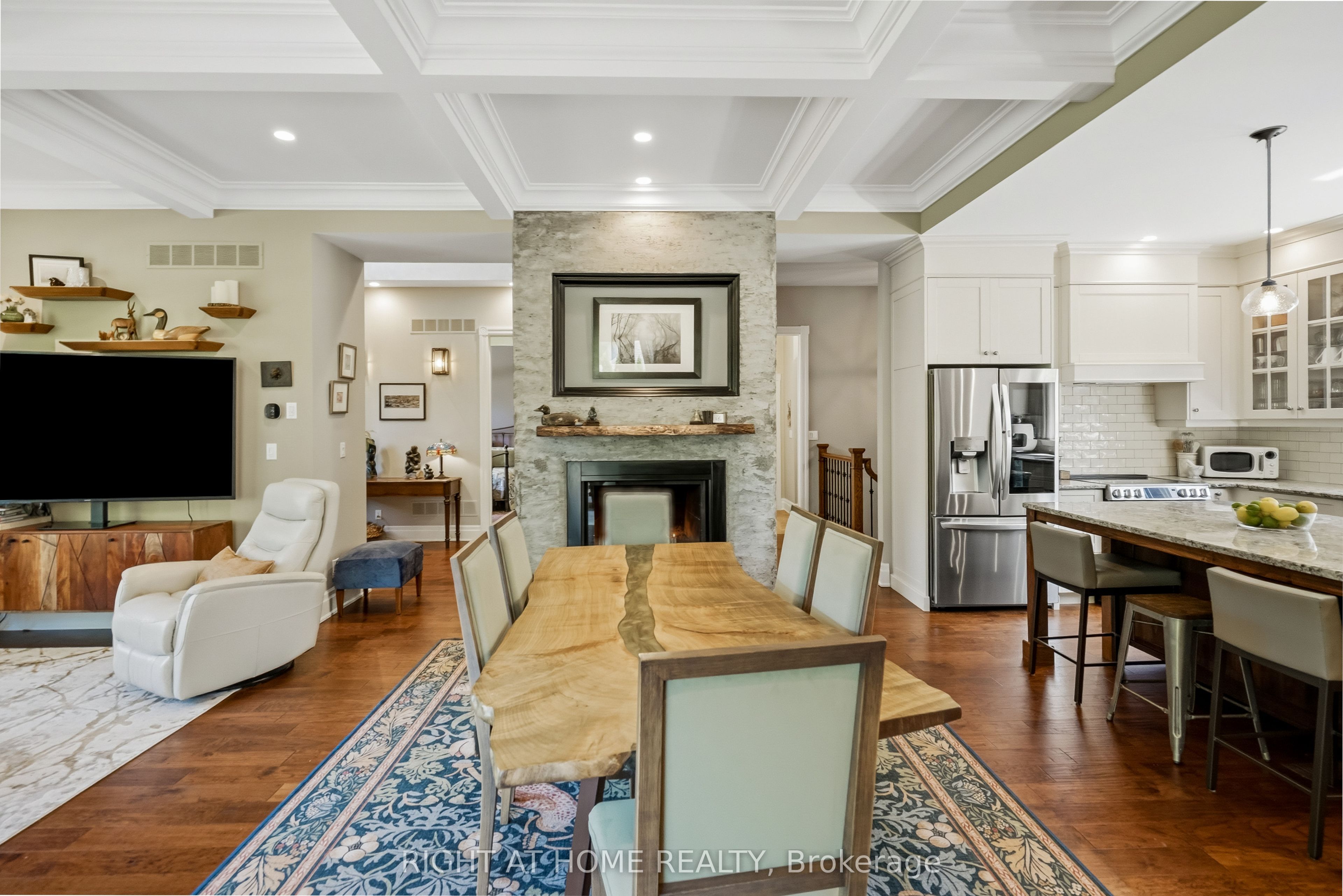 411 Nassau Street Property Photo 14