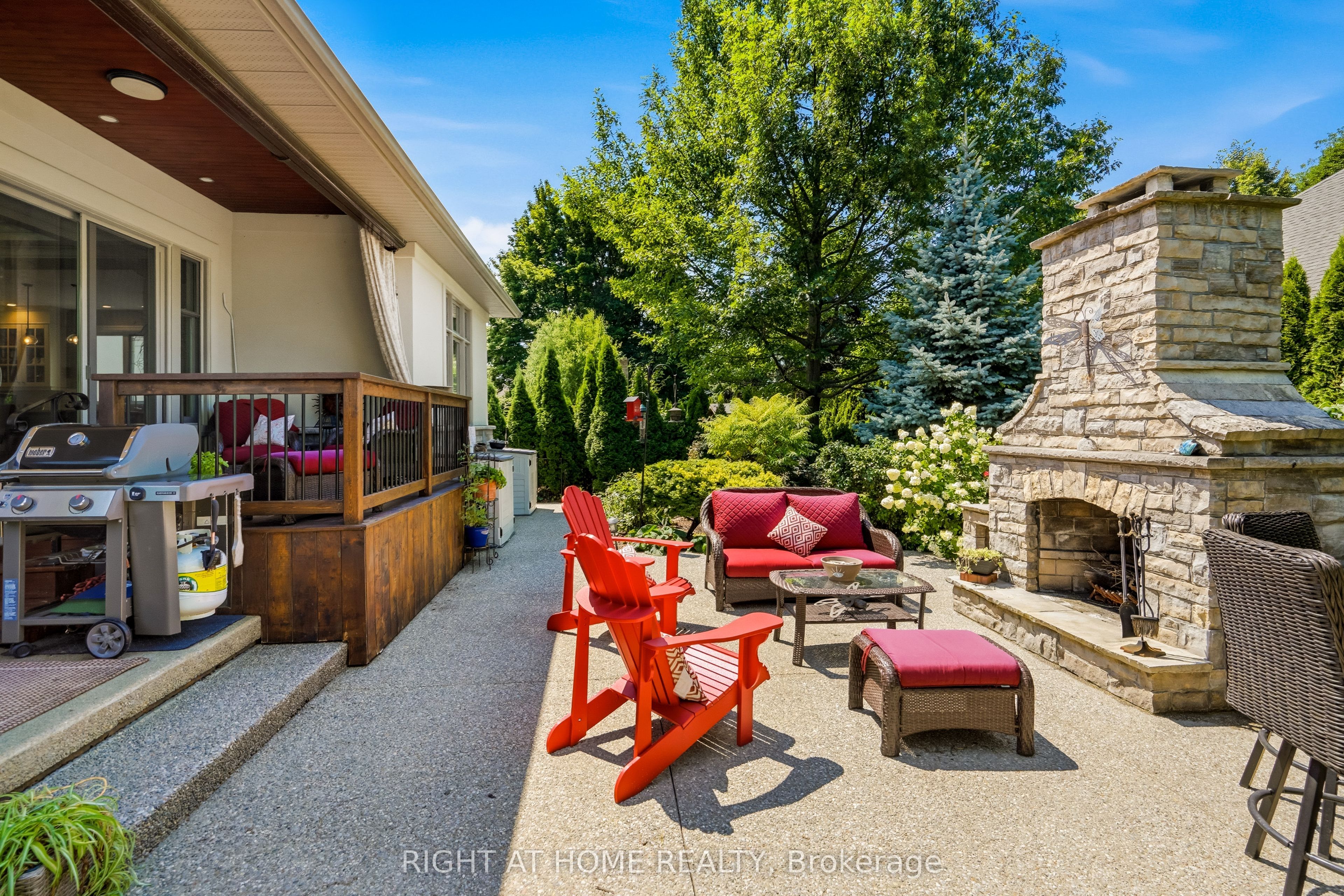 411 Nassau Street Property Photo 30