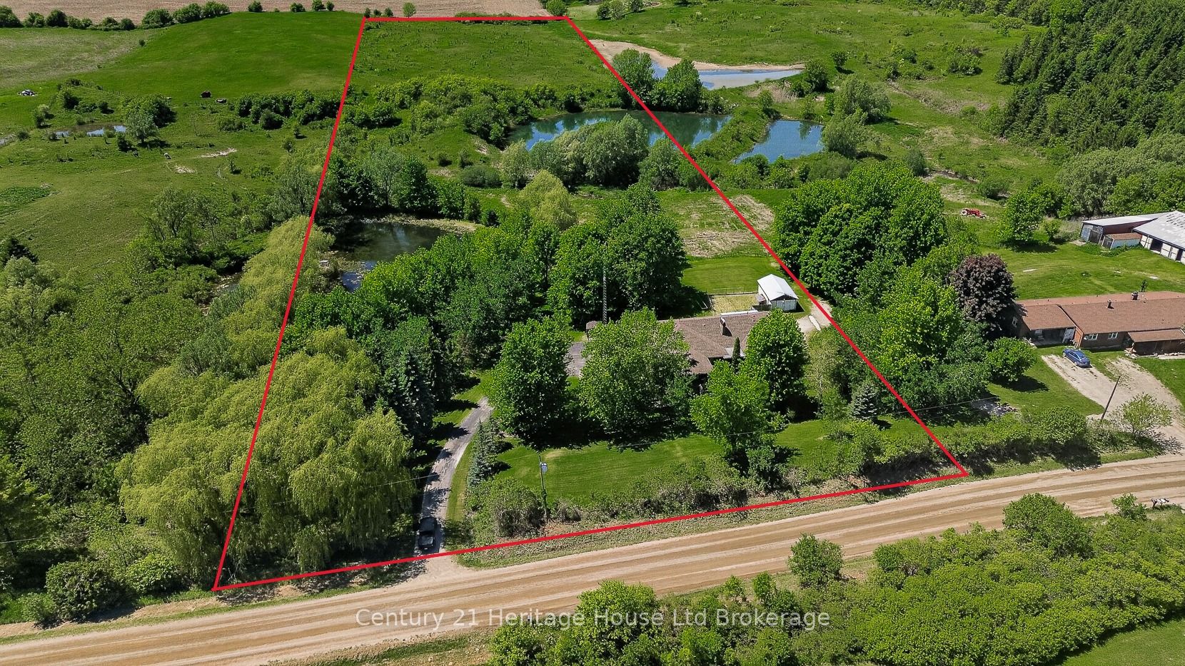 257 Bateman Line Property Photo 1
