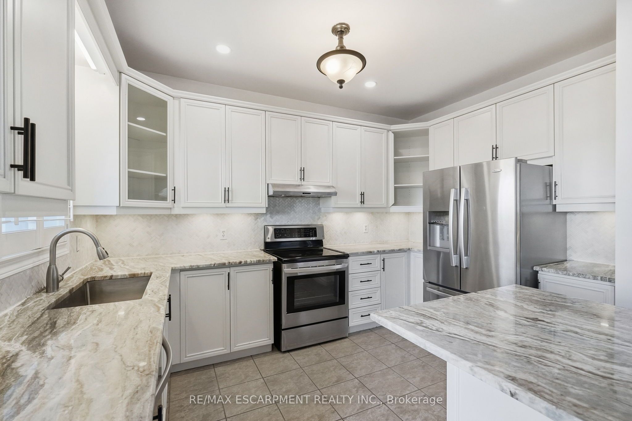 84 Deerborn Drive Property Photo 16