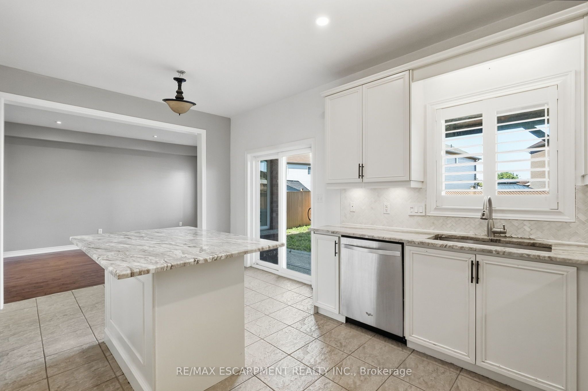 84 Deerborn Drive Property Photo 18