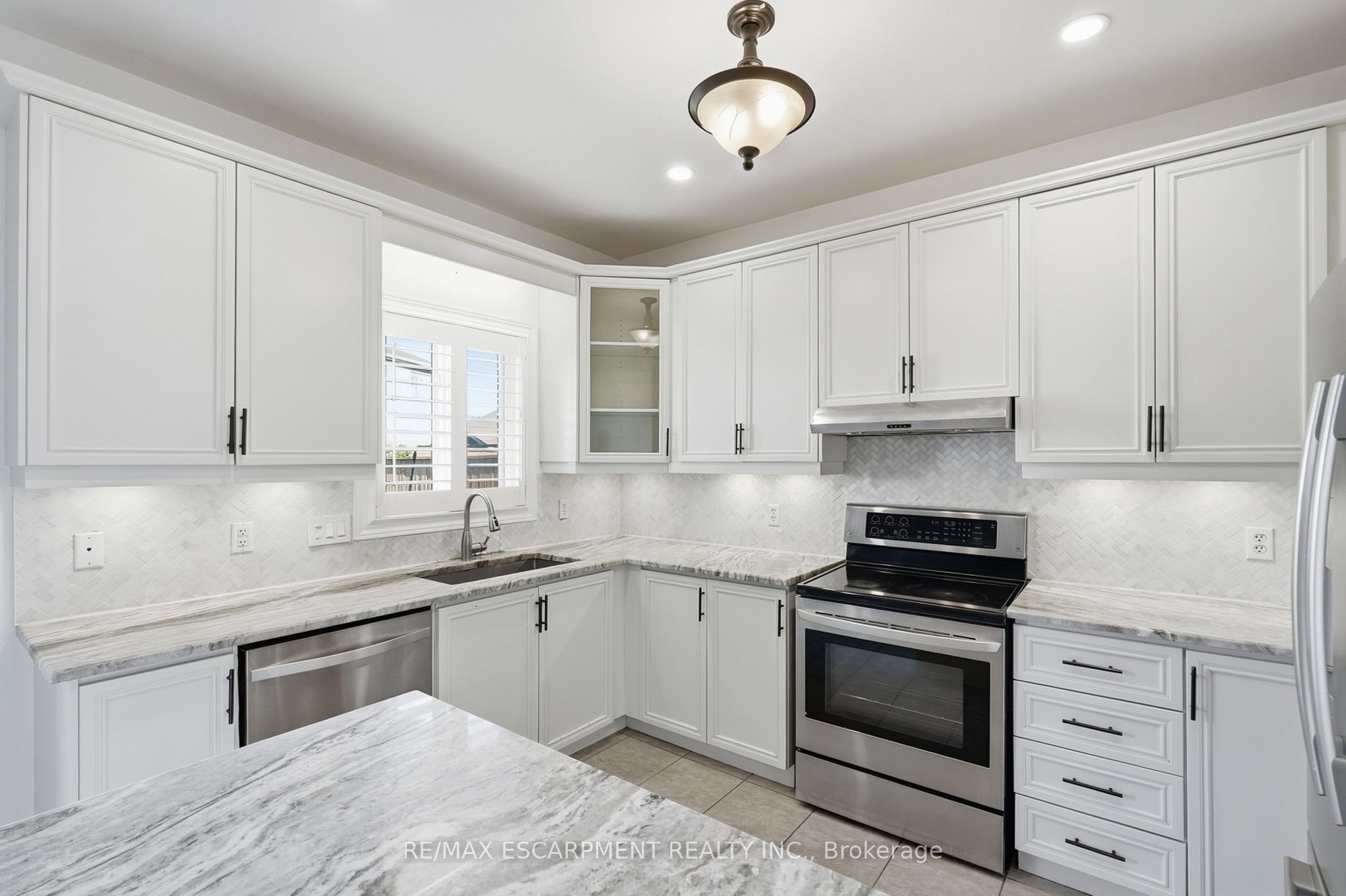 84 Deerborn Drive Property Photo 19