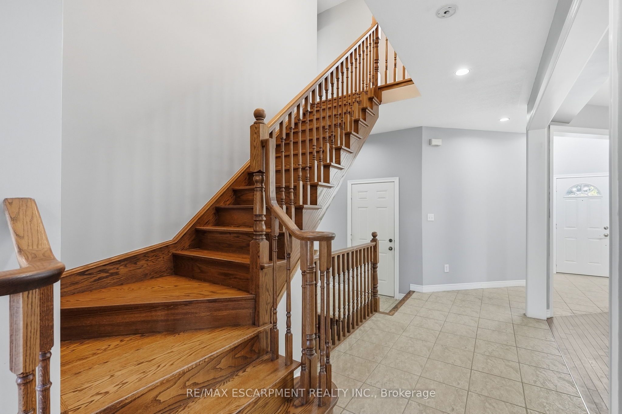 84 Deerborn Drive Property Photo 20