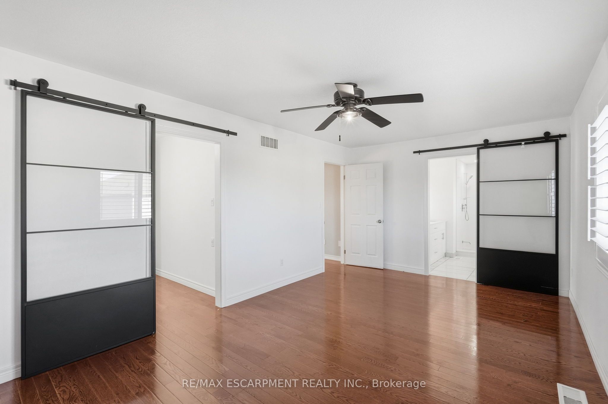 84 Deerborn Drive Property Photo 22