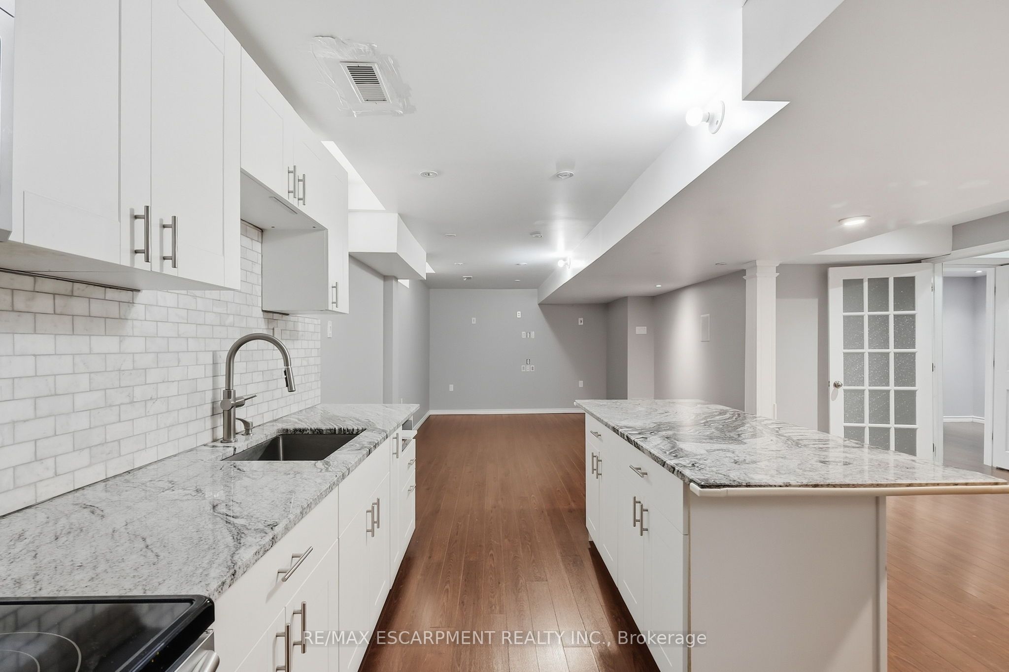 84 Deerborn Drive Property Photo 40