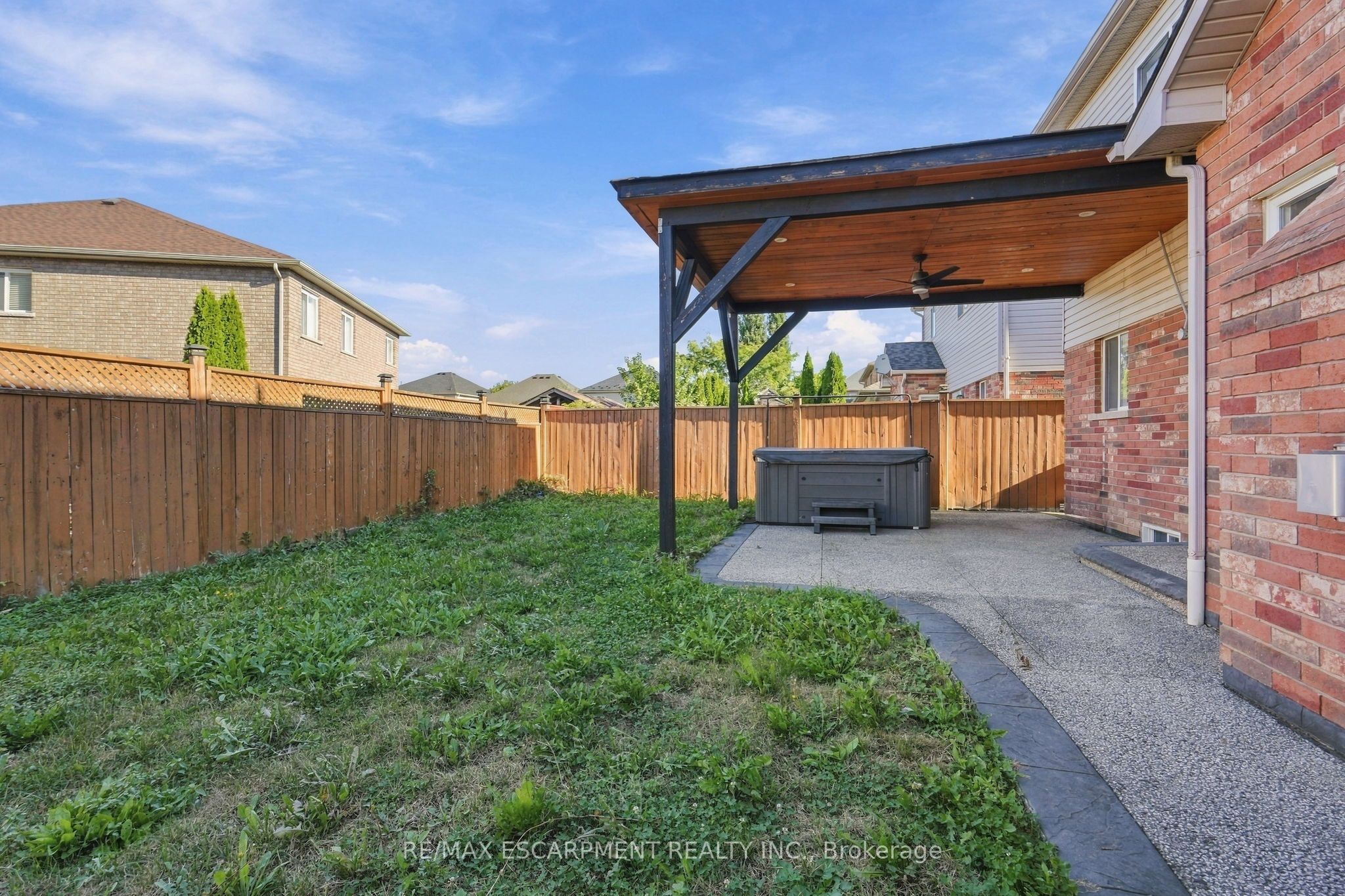 84 Deerborn Drive Property Photo 45