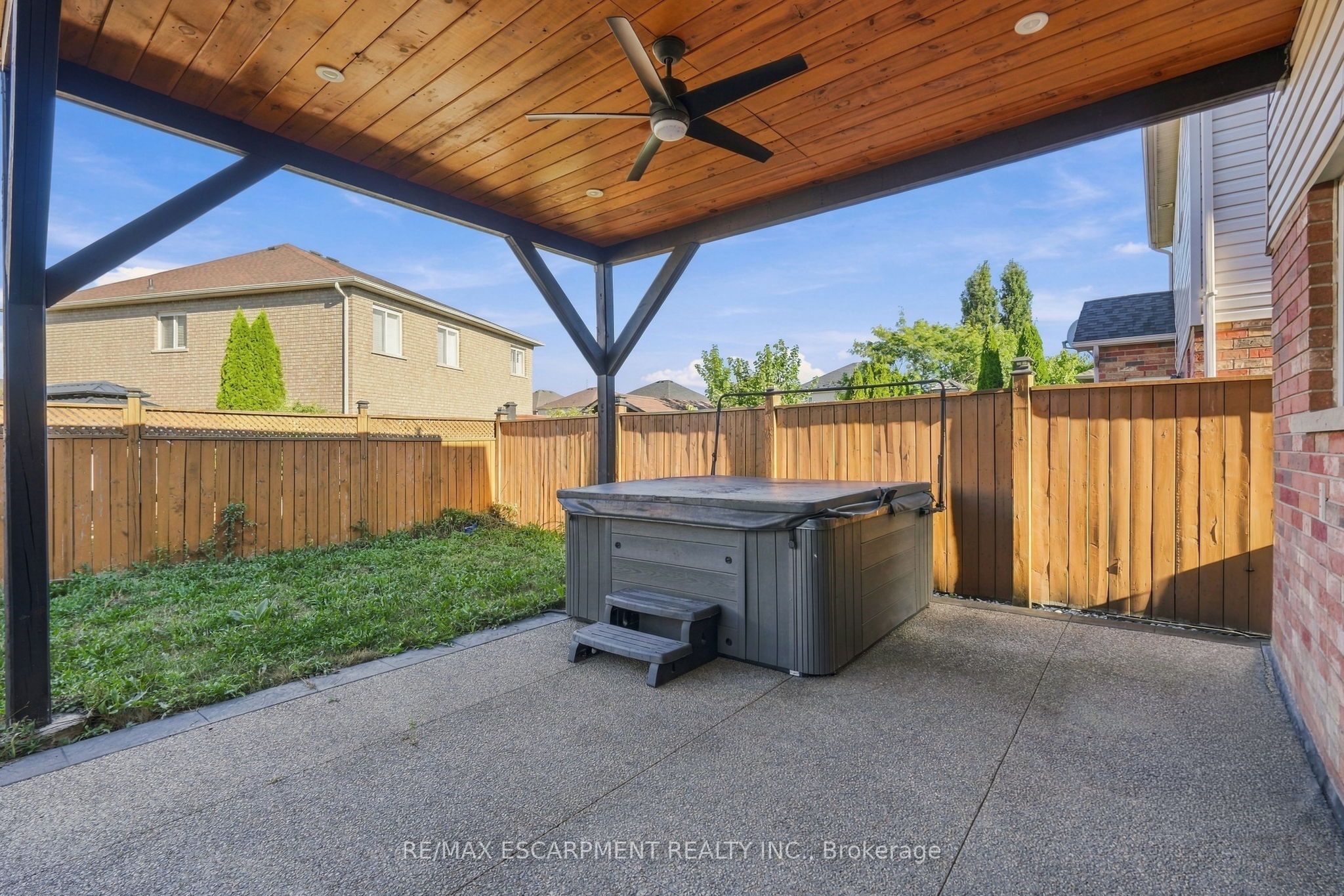 84 Deerborn Drive Property Photo 48