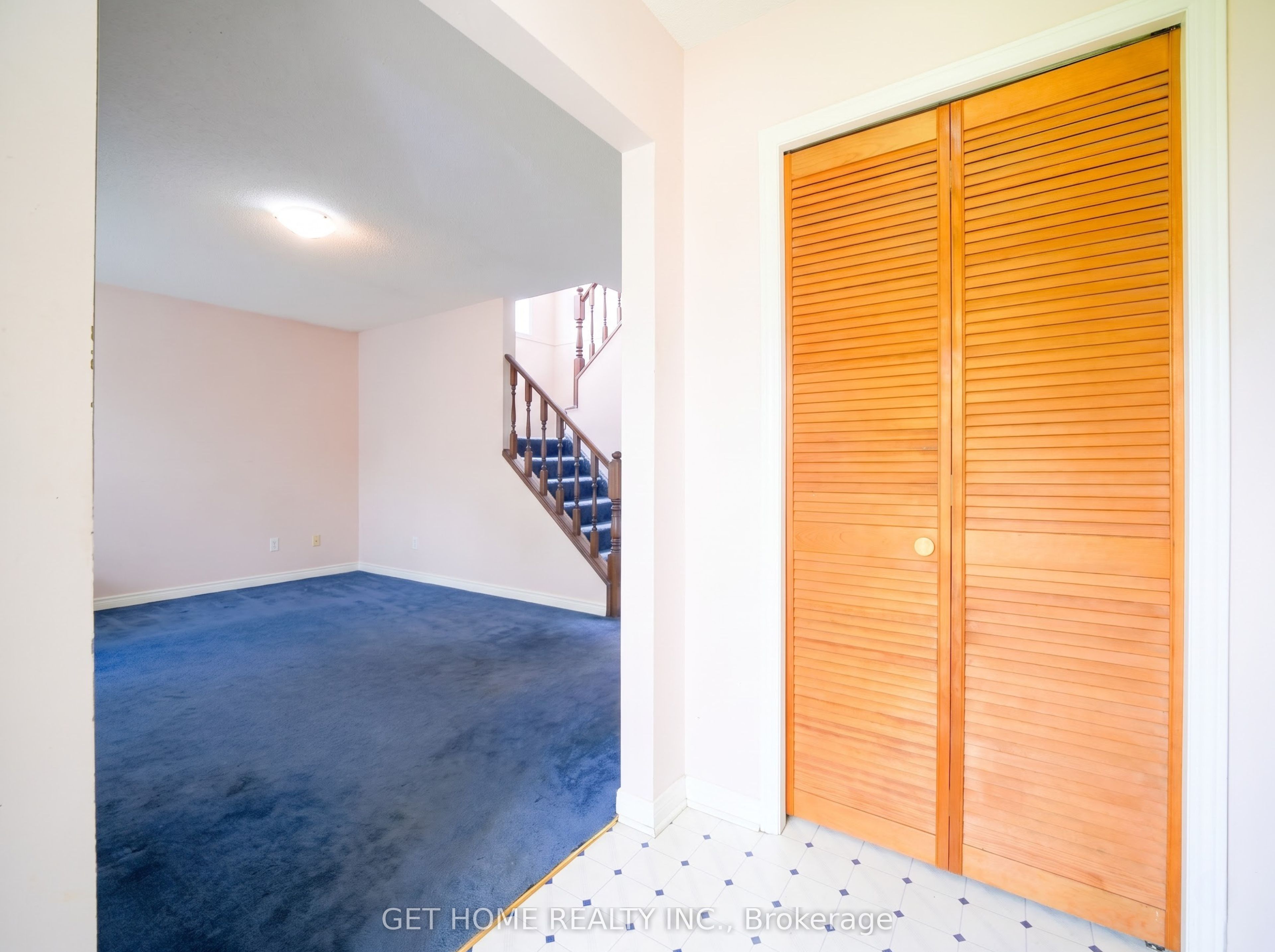 743 Millbank Drive Property Photo 6