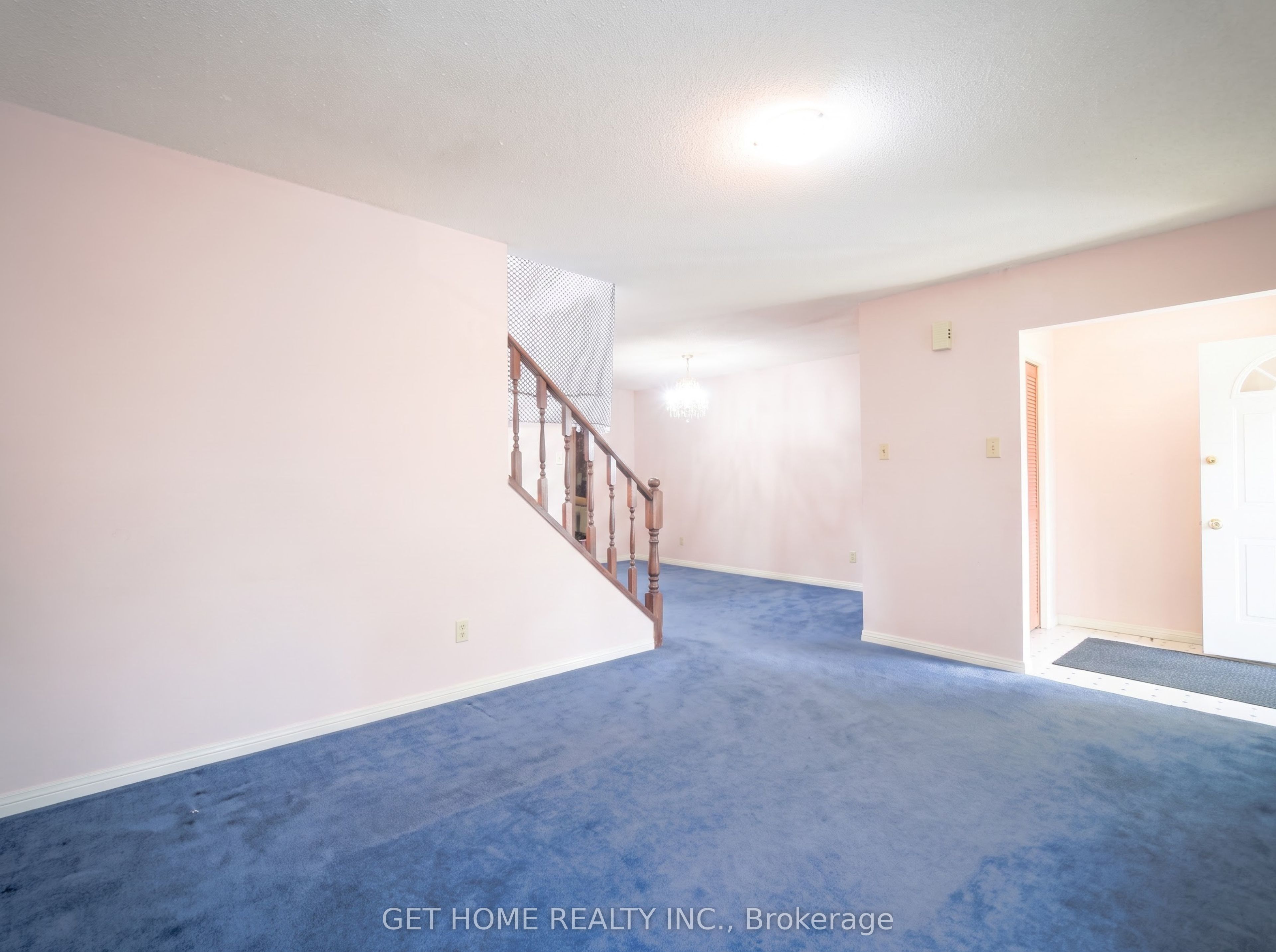 743 Millbank Drive Property Photo 8
