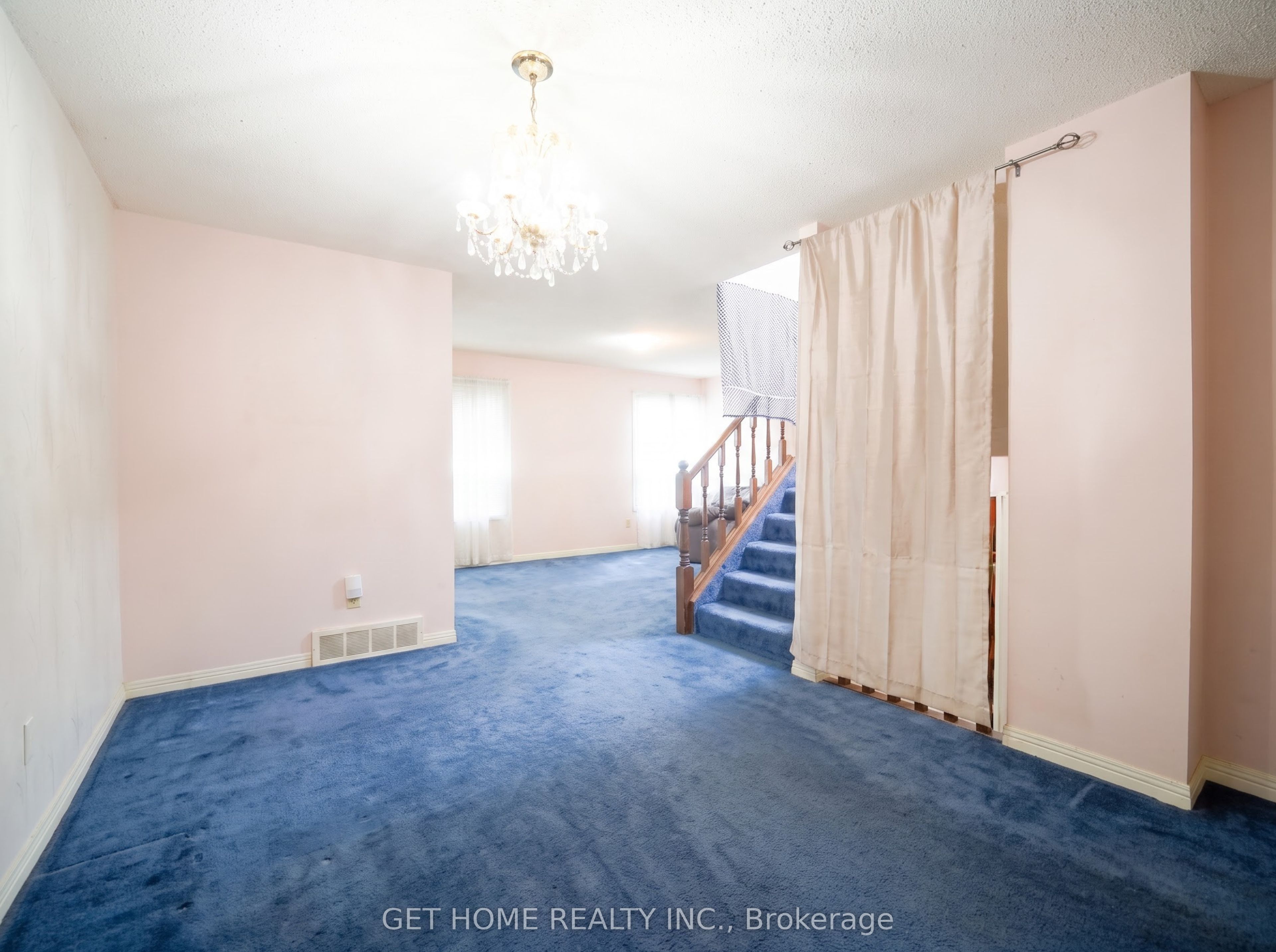 743 Millbank Drive Property Photo 9
