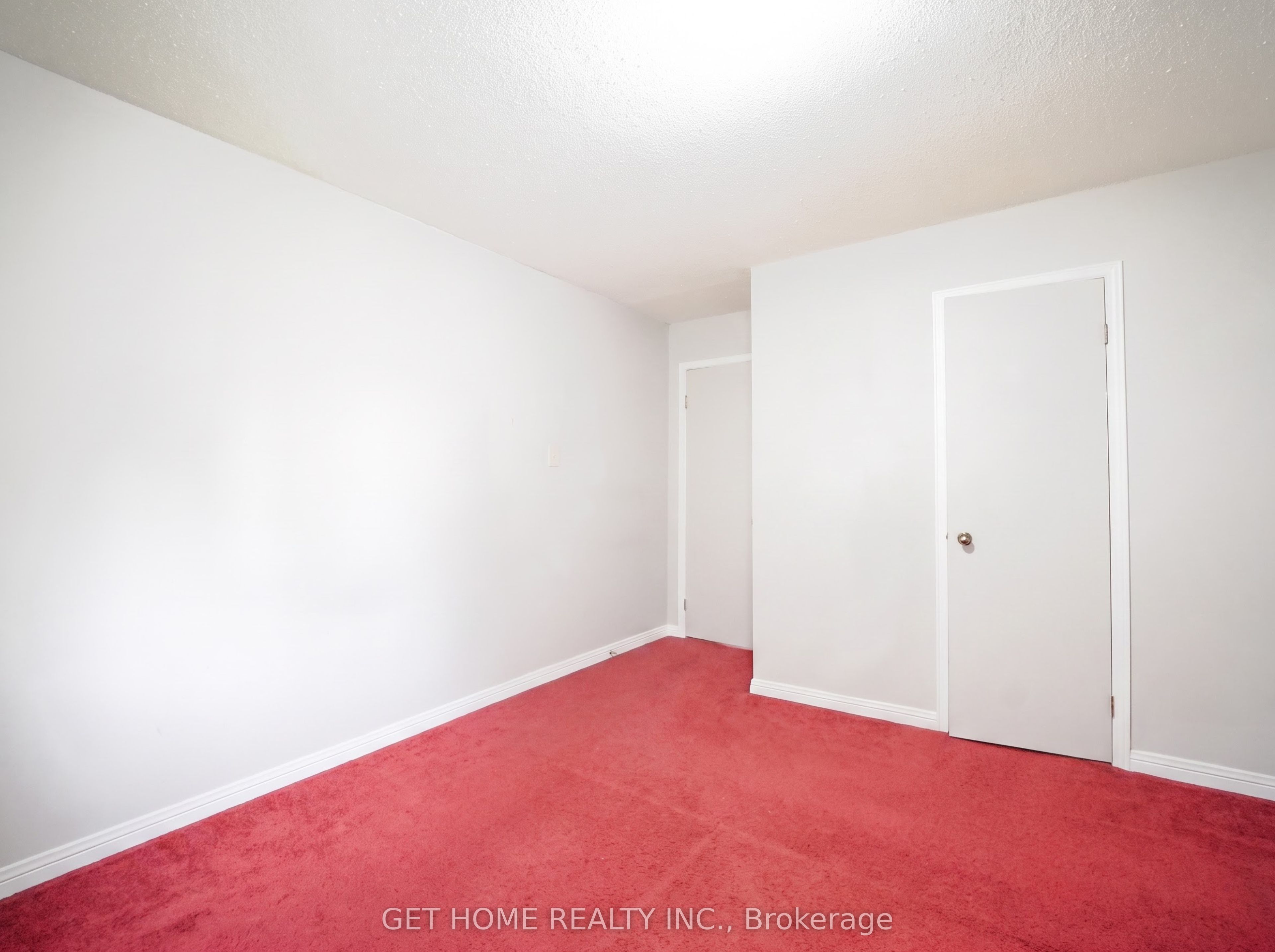 743 Millbank Drive Property Photo 14