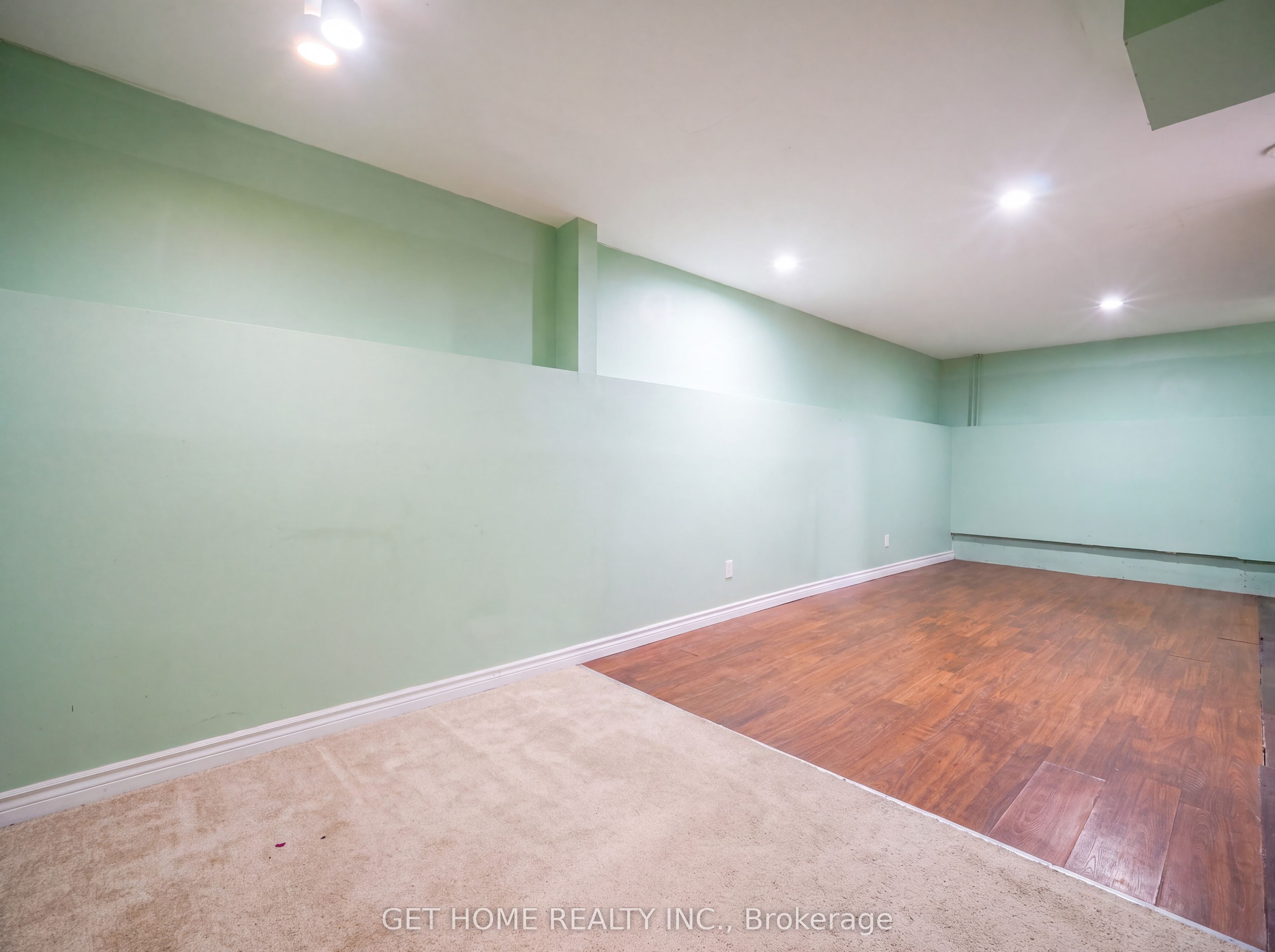 743 Millbank Drive Property Photo 33