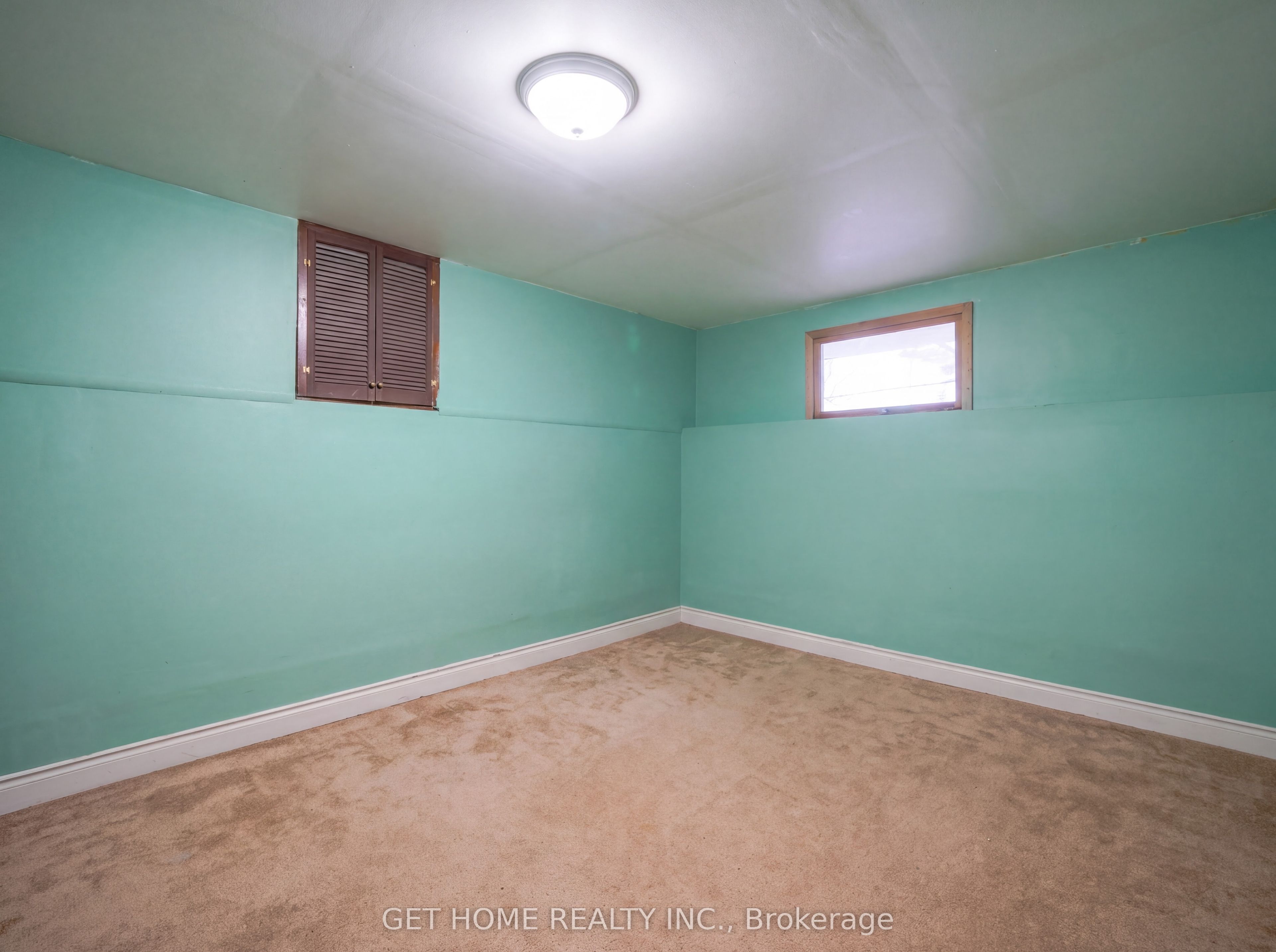 743 Millbank Drive Property Photo 34