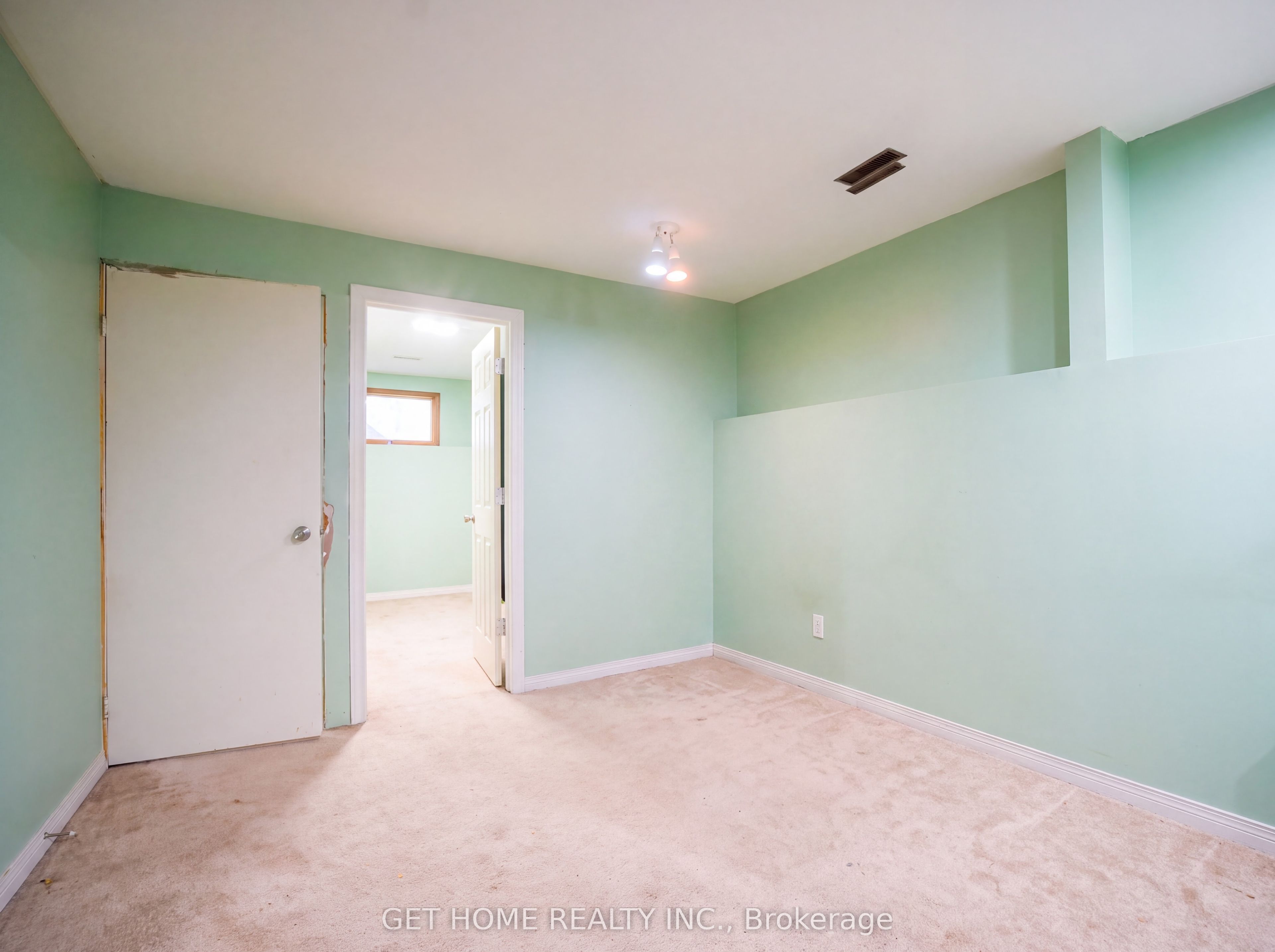 743 Millbank Drive Property Photo 35