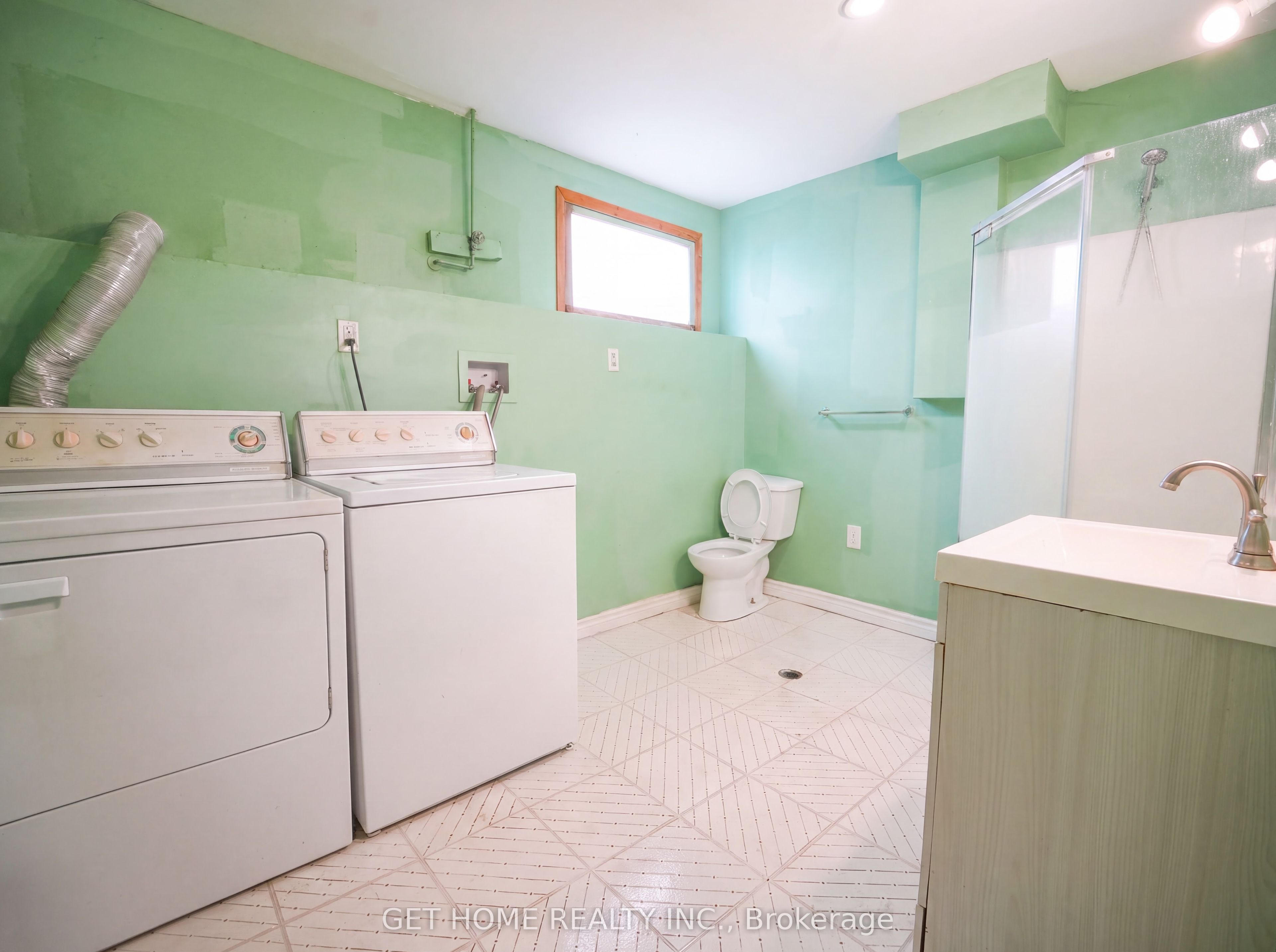 743 Millbank Drive Property Photo 38