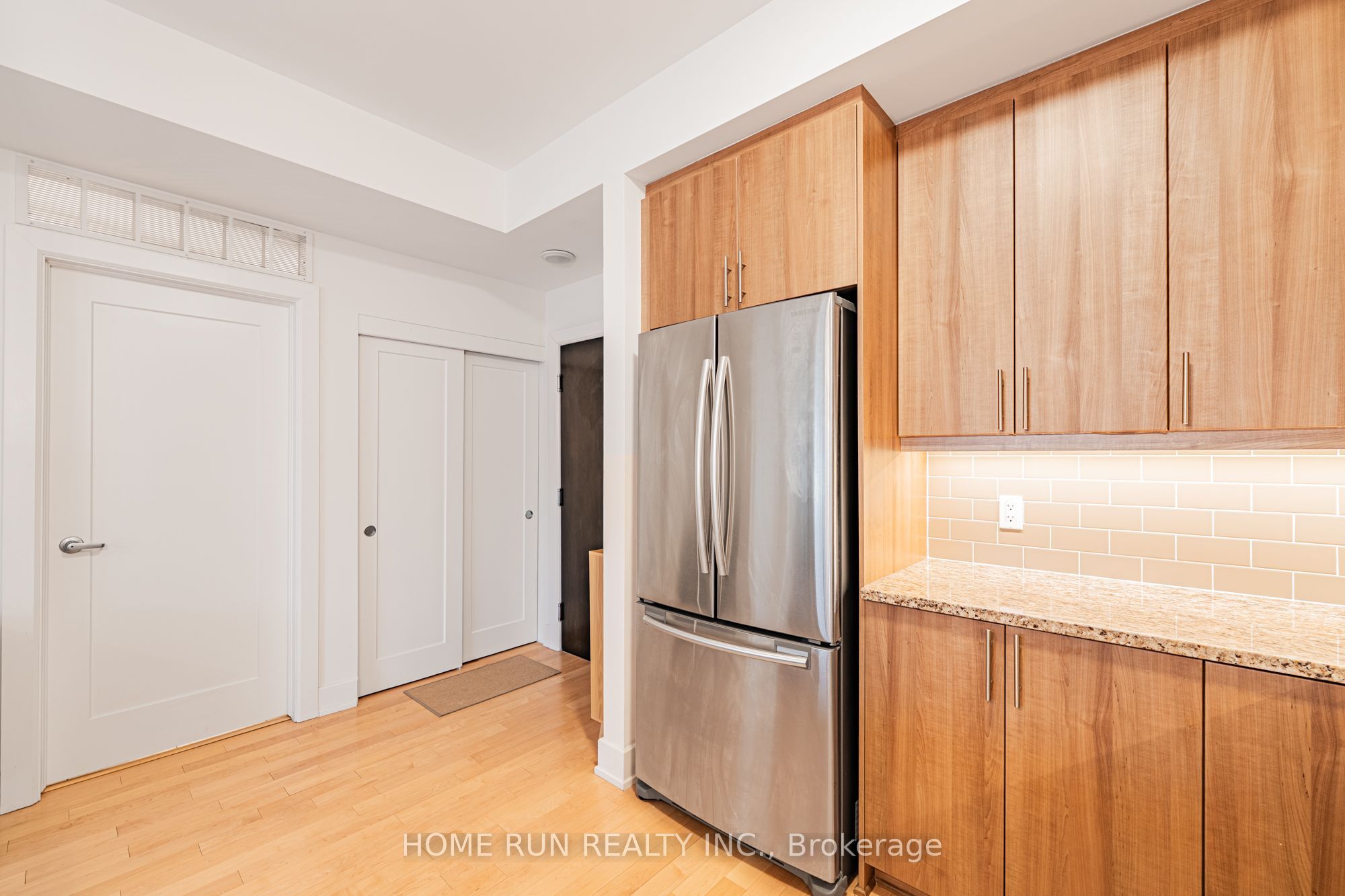 615 Longfields Drive 312 Property Photo 7