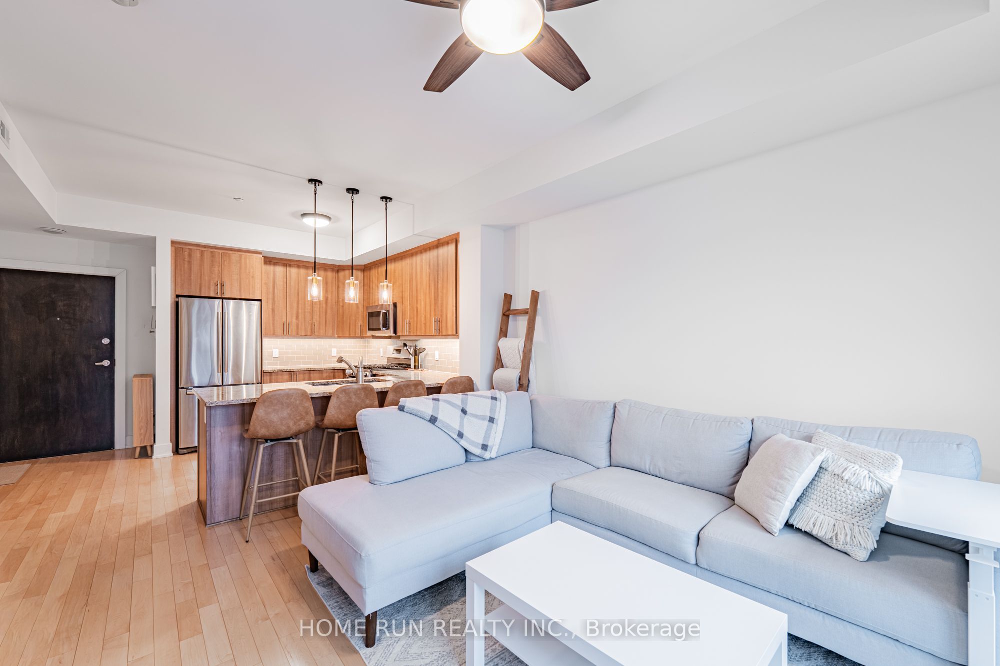 615 Longfields Drive 312 Property Photo 12