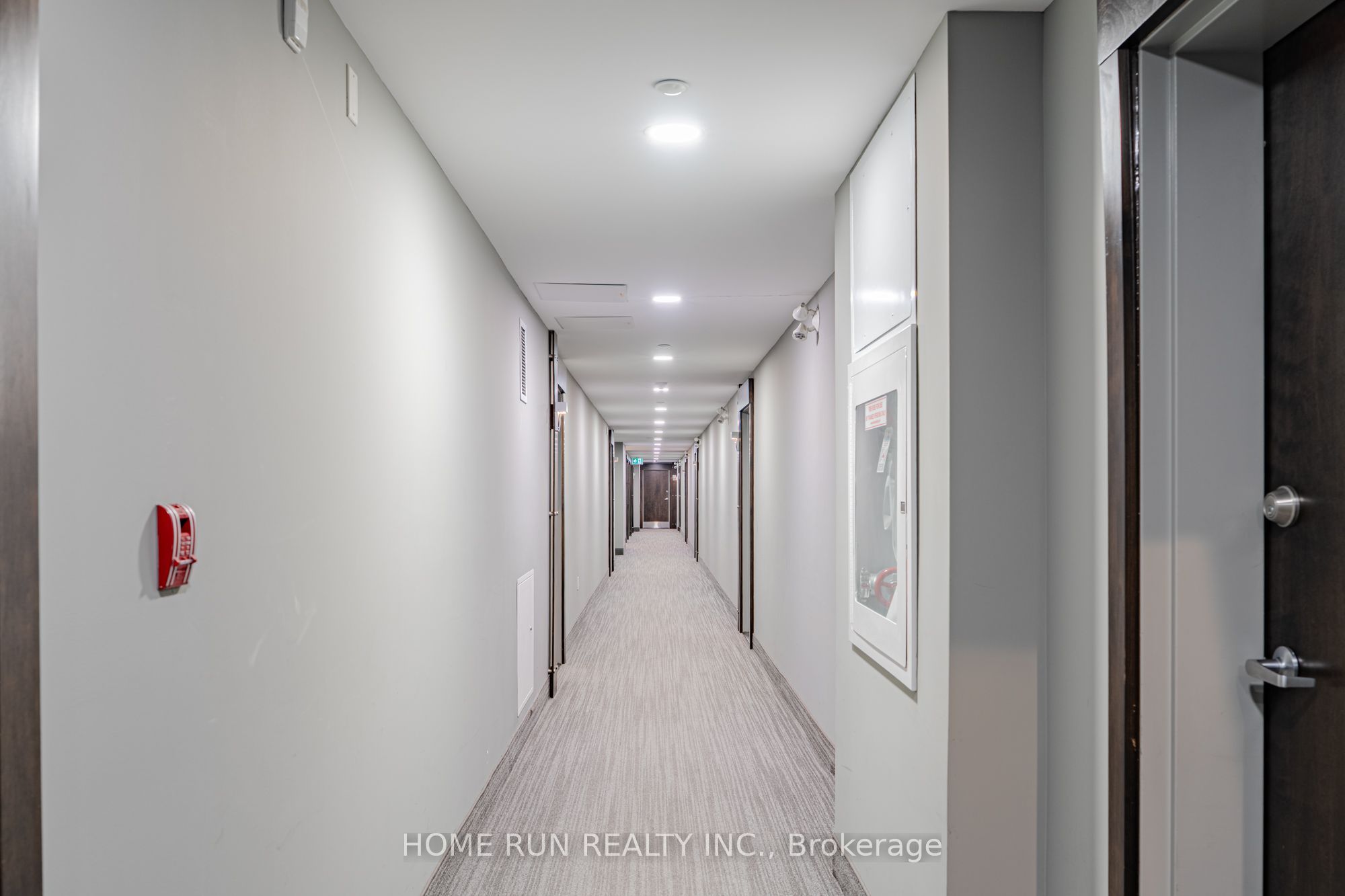 615 Longfields Drive 312 Property Photo 18