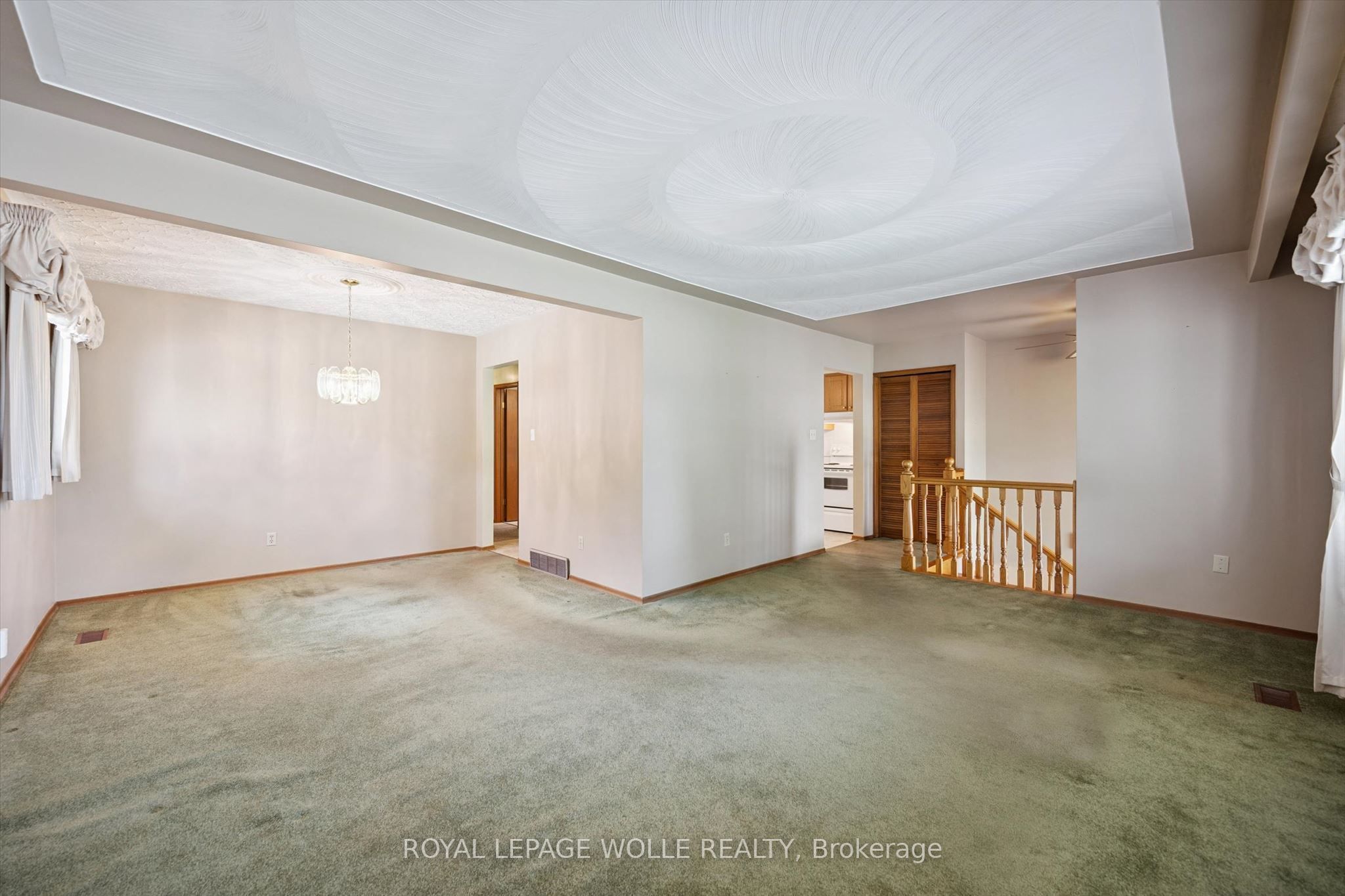 309 Toll Gate Boulevard Property Photo 7