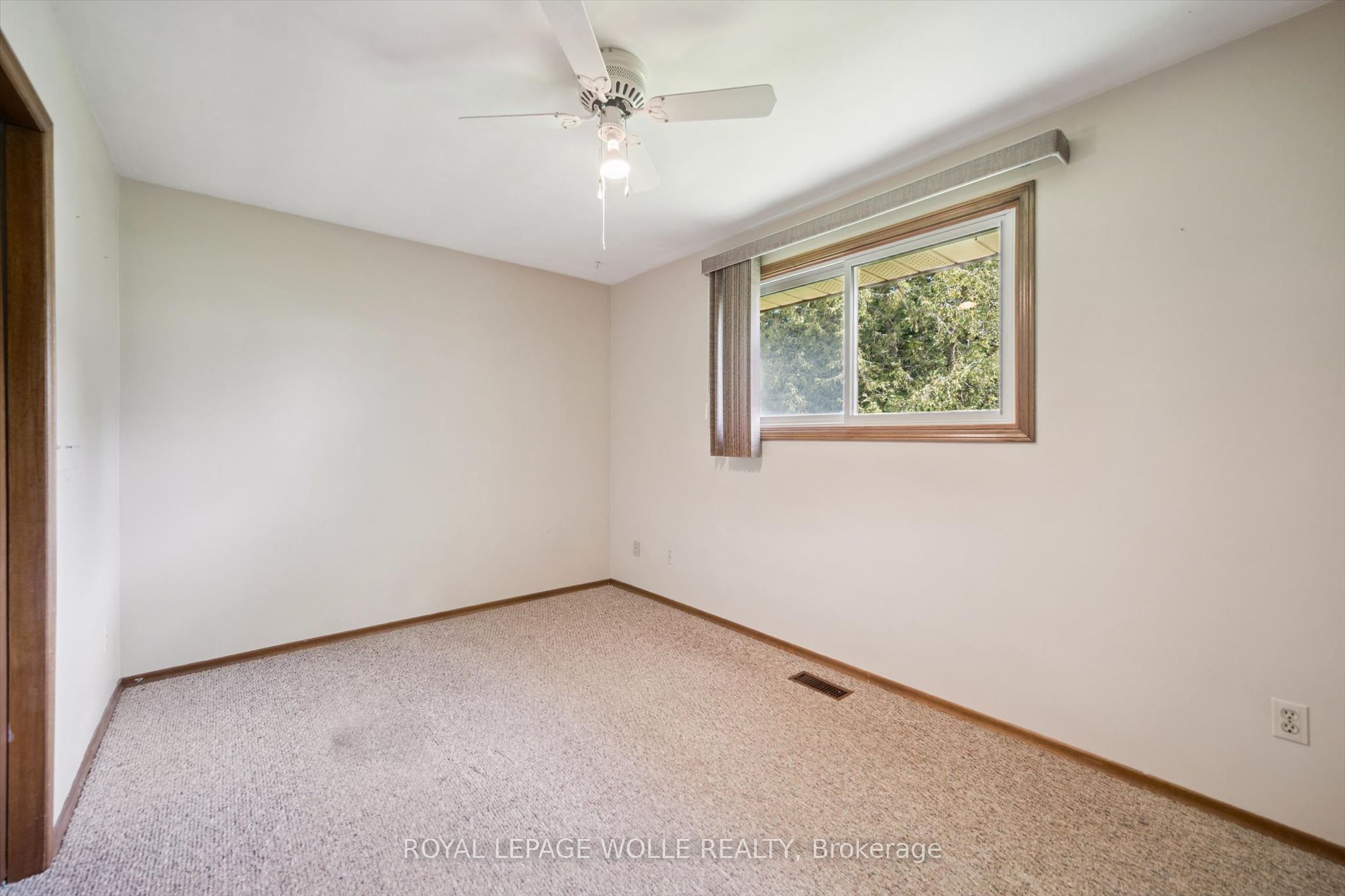 309 Toll Gate Boulevard Property Photo 19