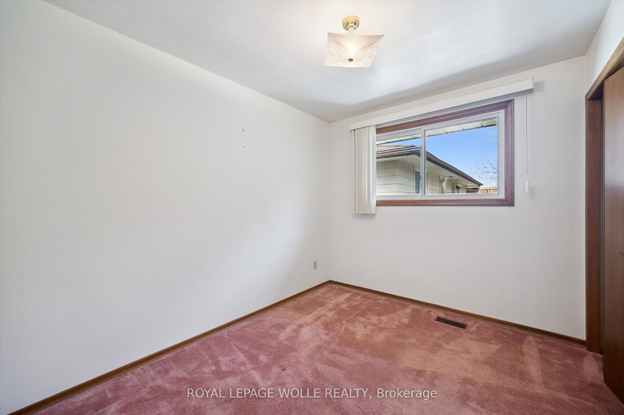 309 Toll Gate Boulevard Property Photo 23