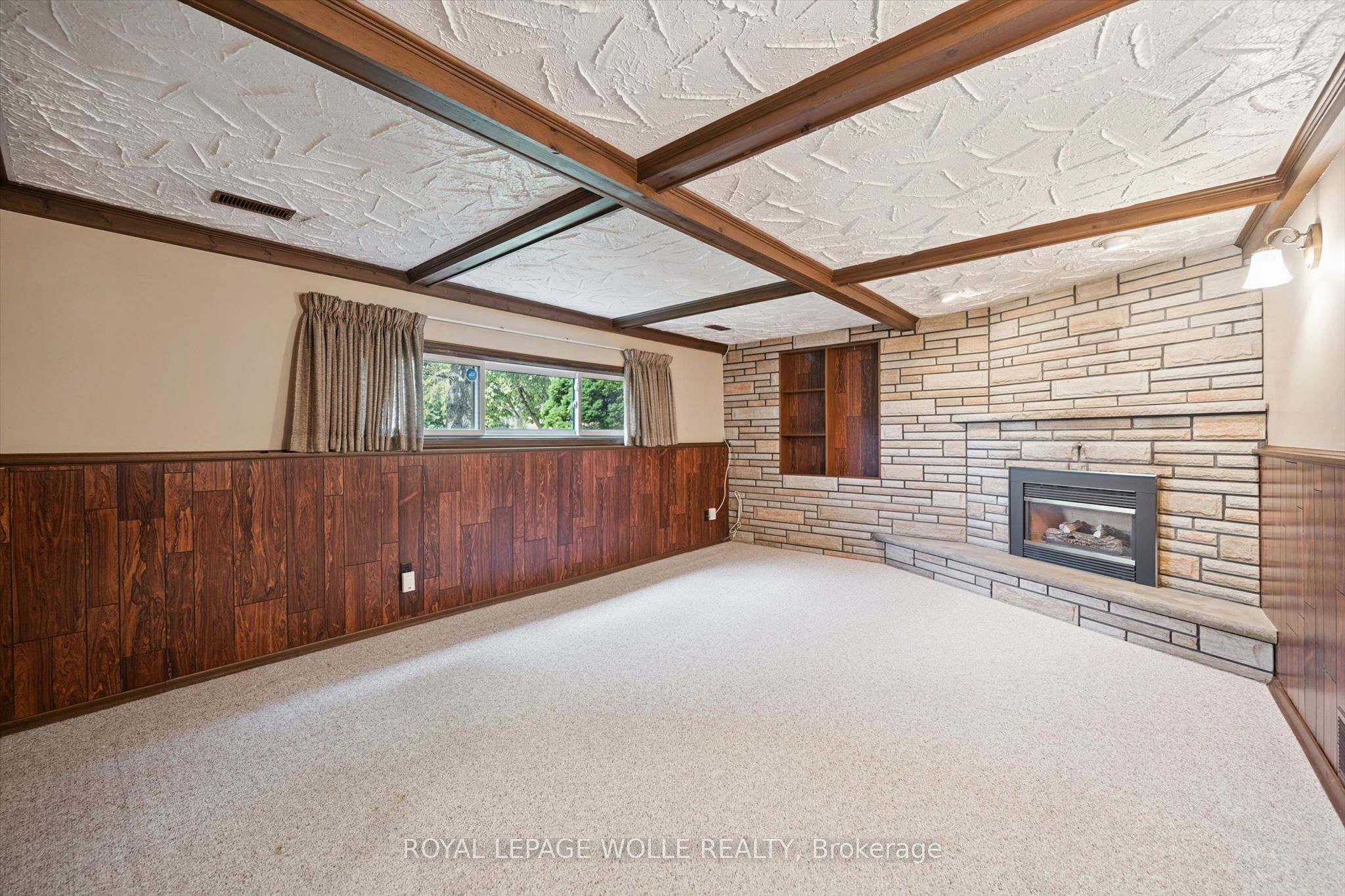 309 Toll Gate Boulevard Property Photo 27