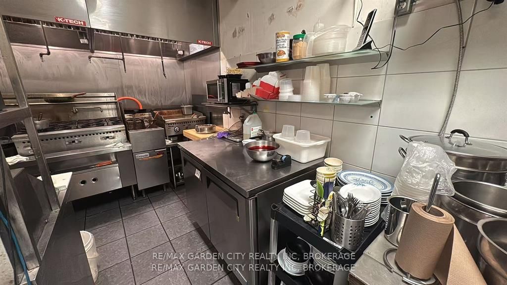100 Fourth Avenue 7 Property Photo 15