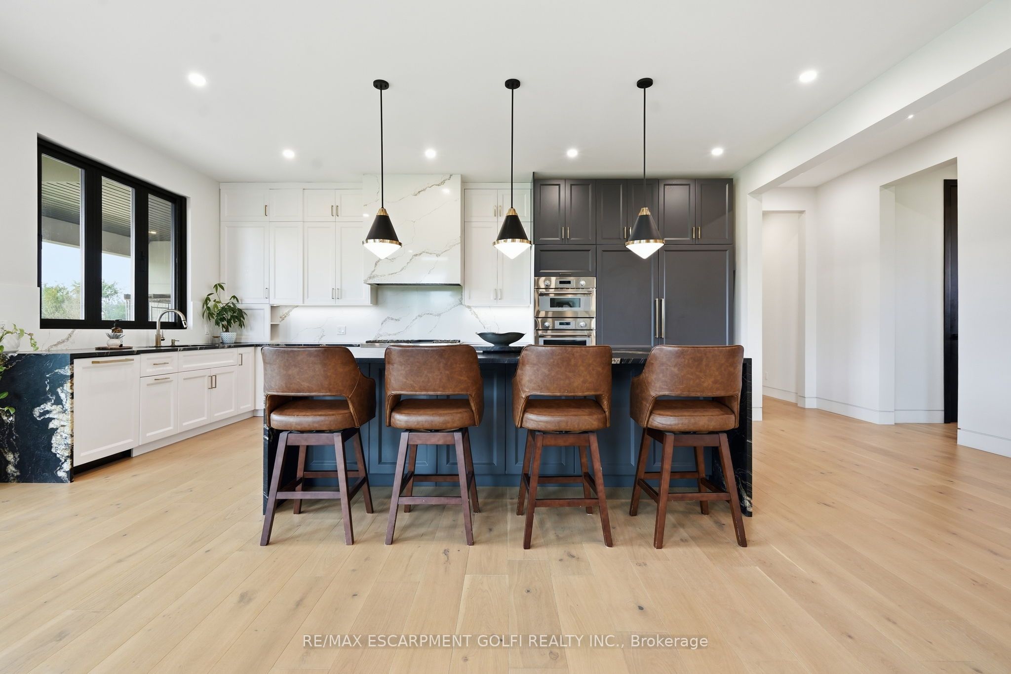 7944 Young Street Property Photo 18