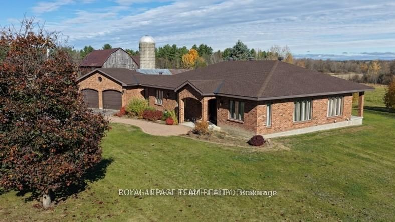 2315 Styles Side Road Property Photo 1