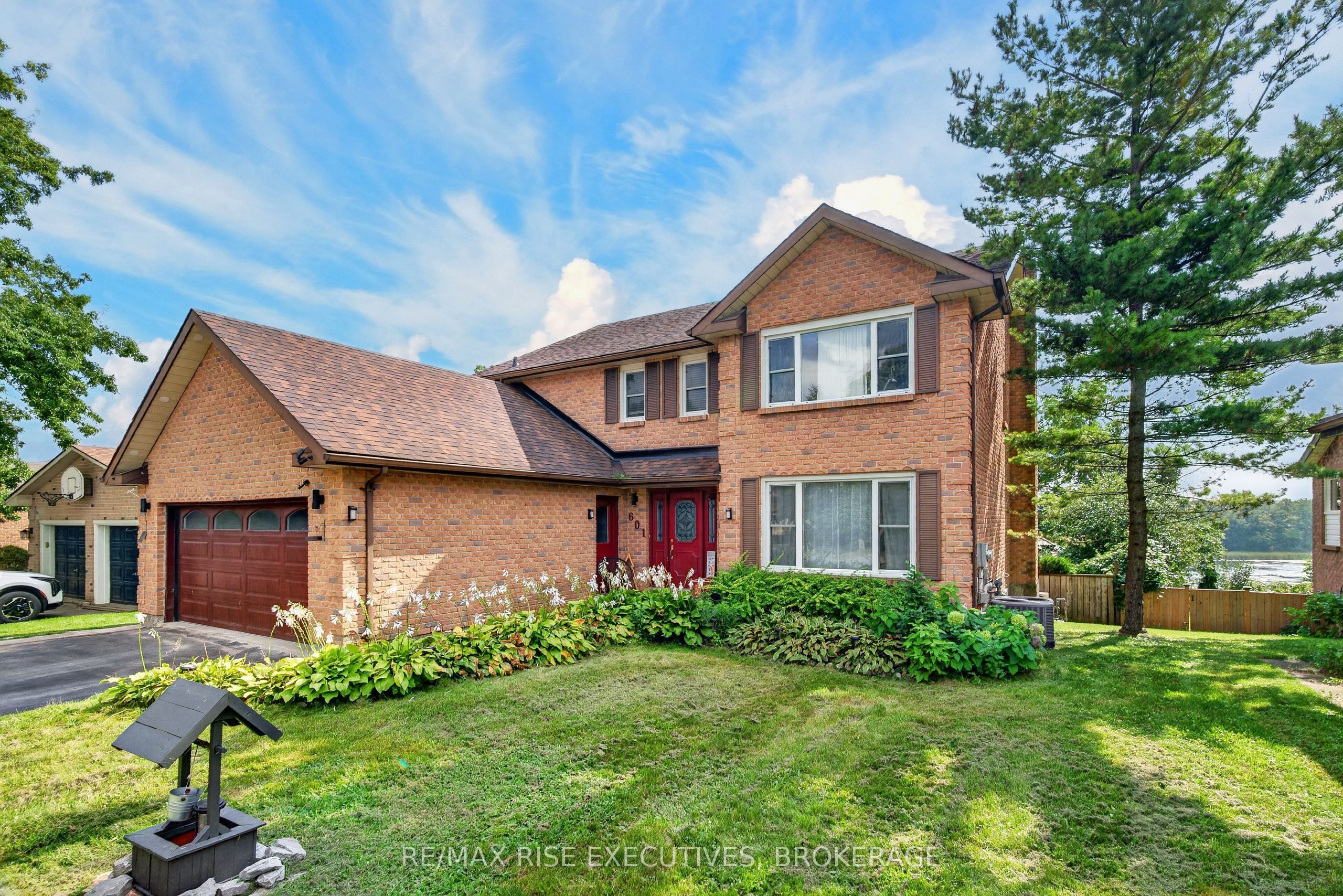 601 Forest Hill Drive Property Photo 1