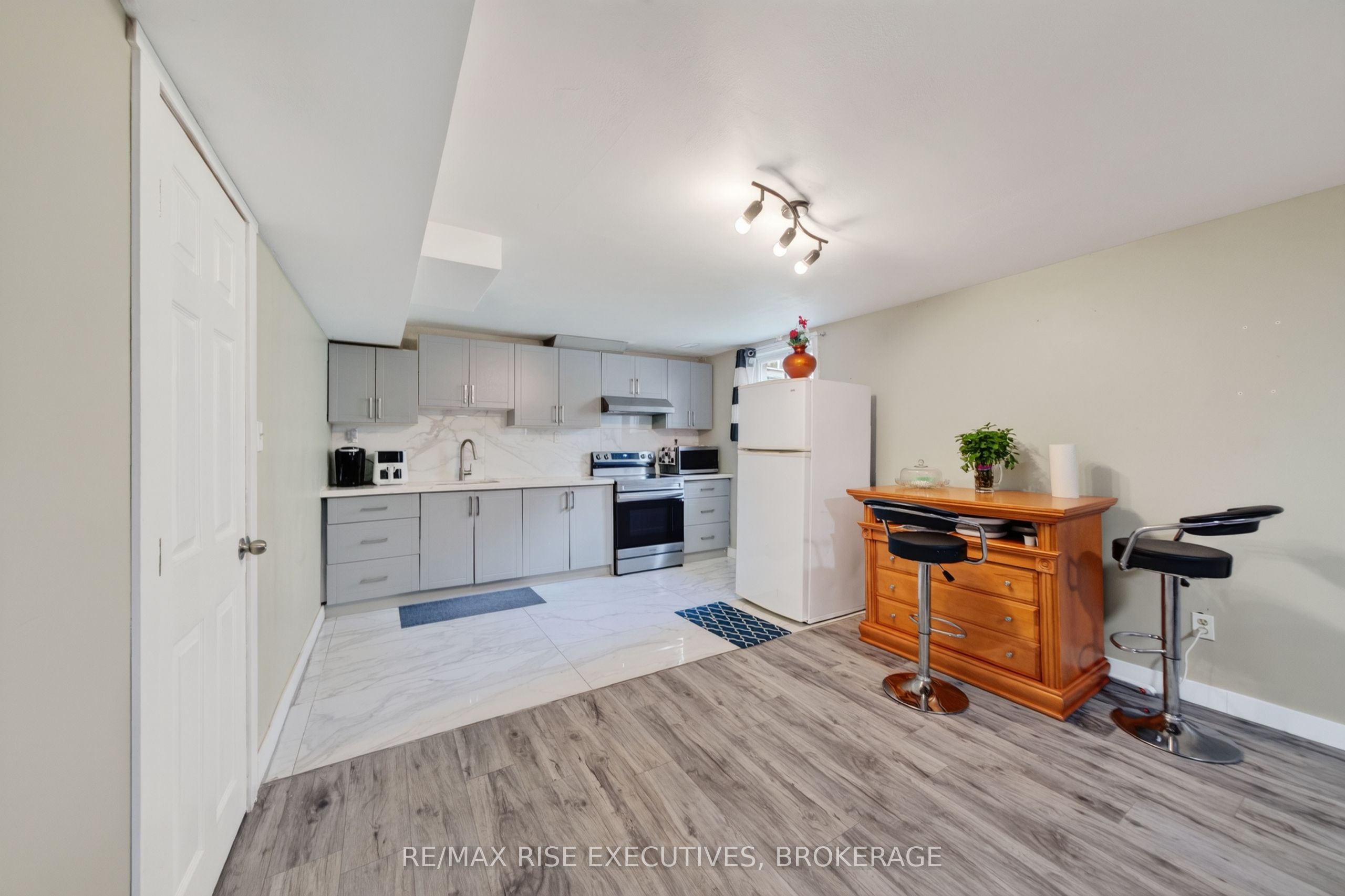 601 Forest Hill Drive Property Photo 33